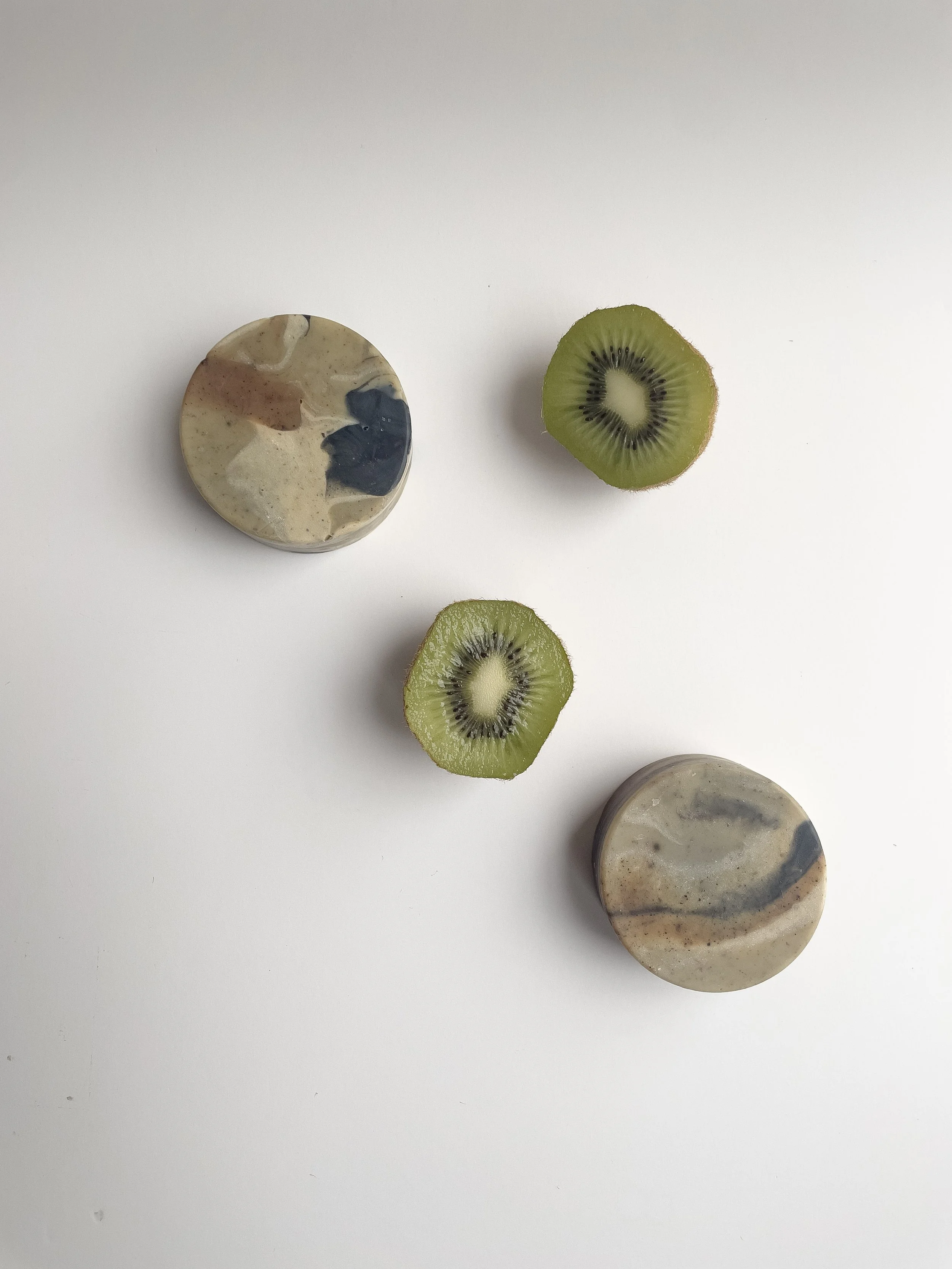 Green Kiwifruit - 3.jpg