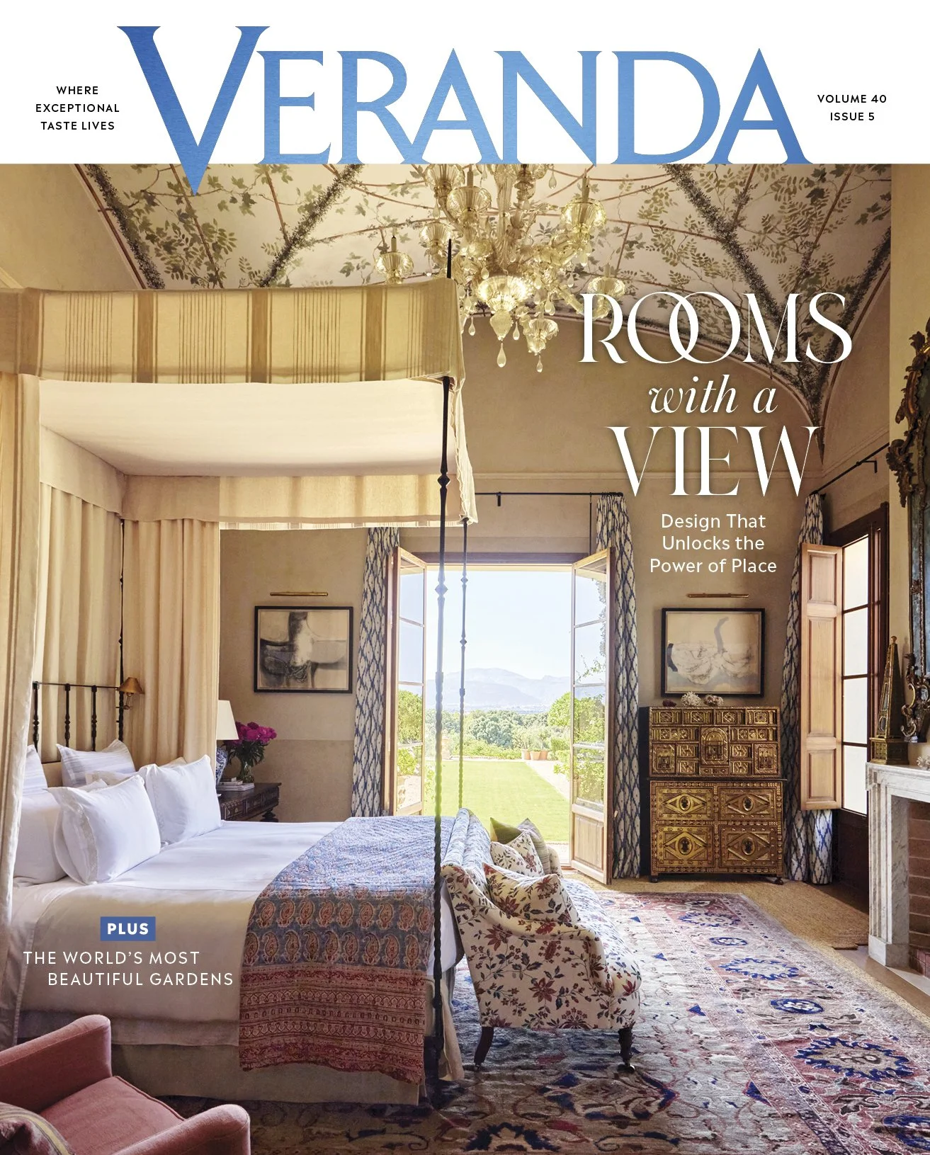 Home of Michael S. Smith in Majorca Photograph by Ricardo Labougle
Styling by Carolina Irving 