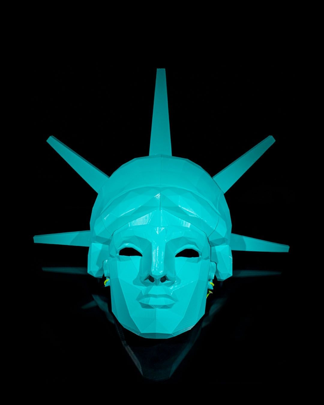 Lady_Liberty_Mask_2_15e4a4a4a5.jpg