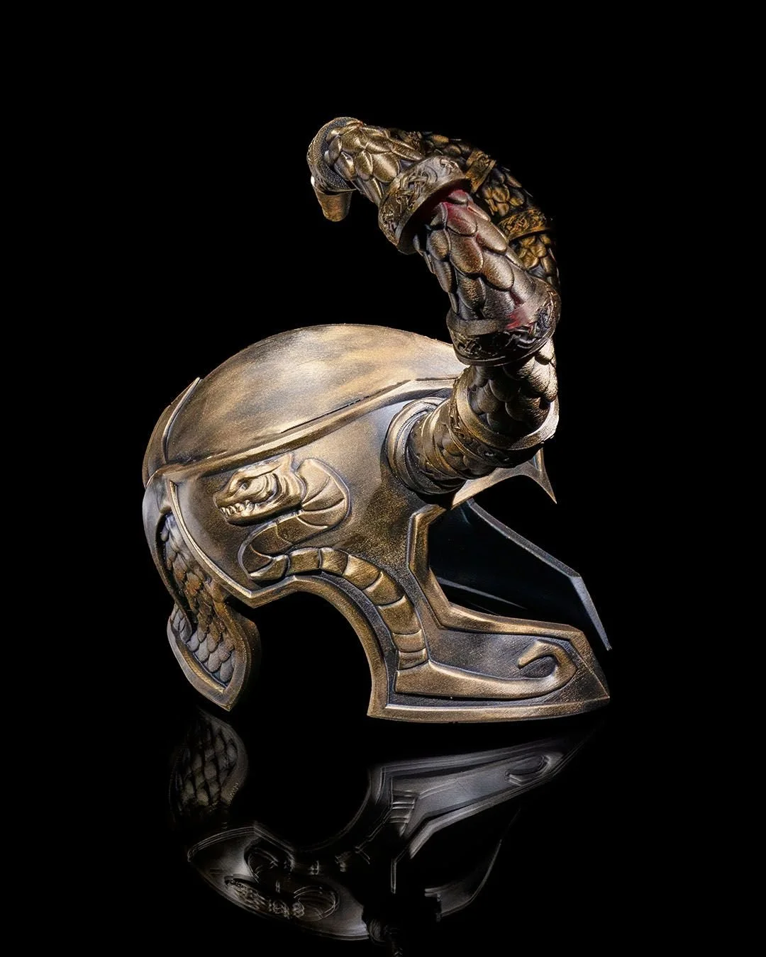 Loki_s_Helmet5_50819271d2.jpg
