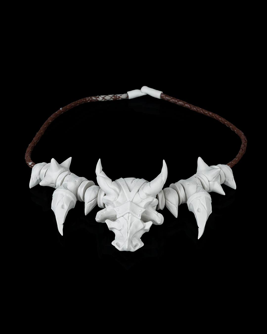 Hunter_s_Reckoning_Necklace8_0264b7c24b.png