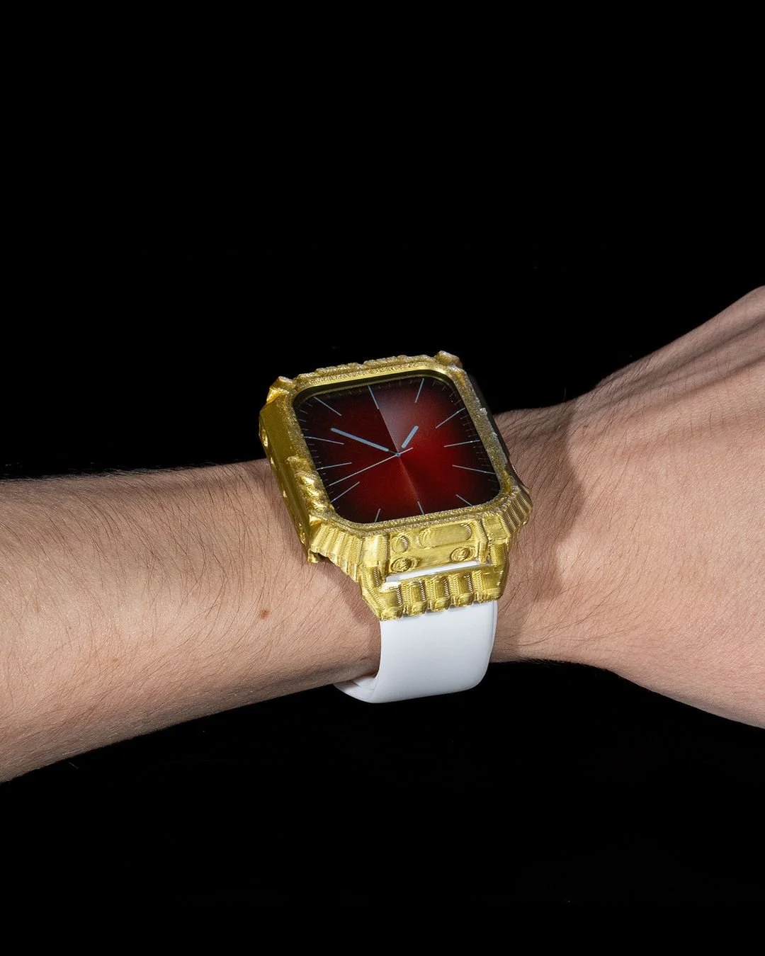 Apple_Watch_Switch_Swatch_1_b2fffc2aef.jpg