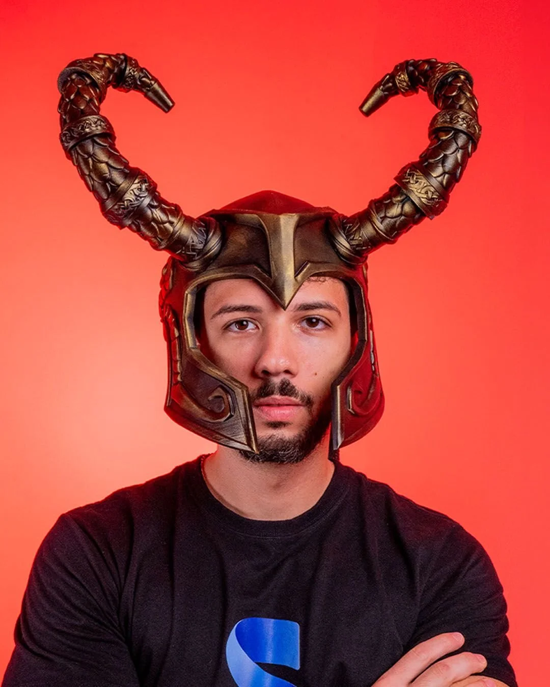 Loki_s_Helmet6_15849135cd.jpg
