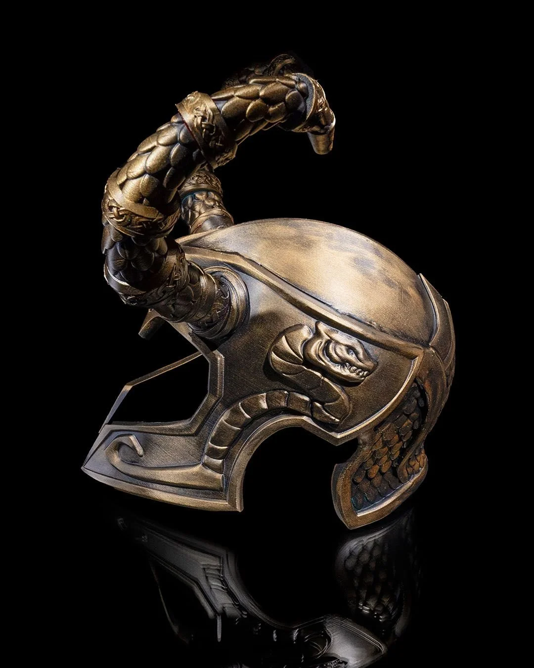Loki_s_Helmet3_f671c5fd21.jpg