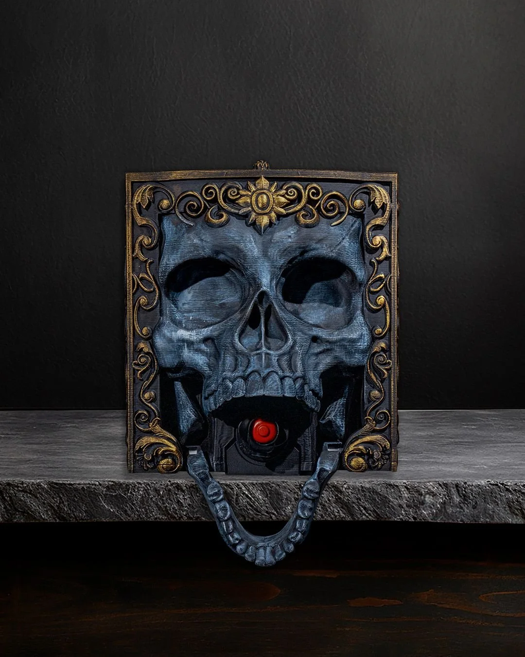Skull_Adornment_Wine_Bag_Dispenser9_a47dbe6195.jpg