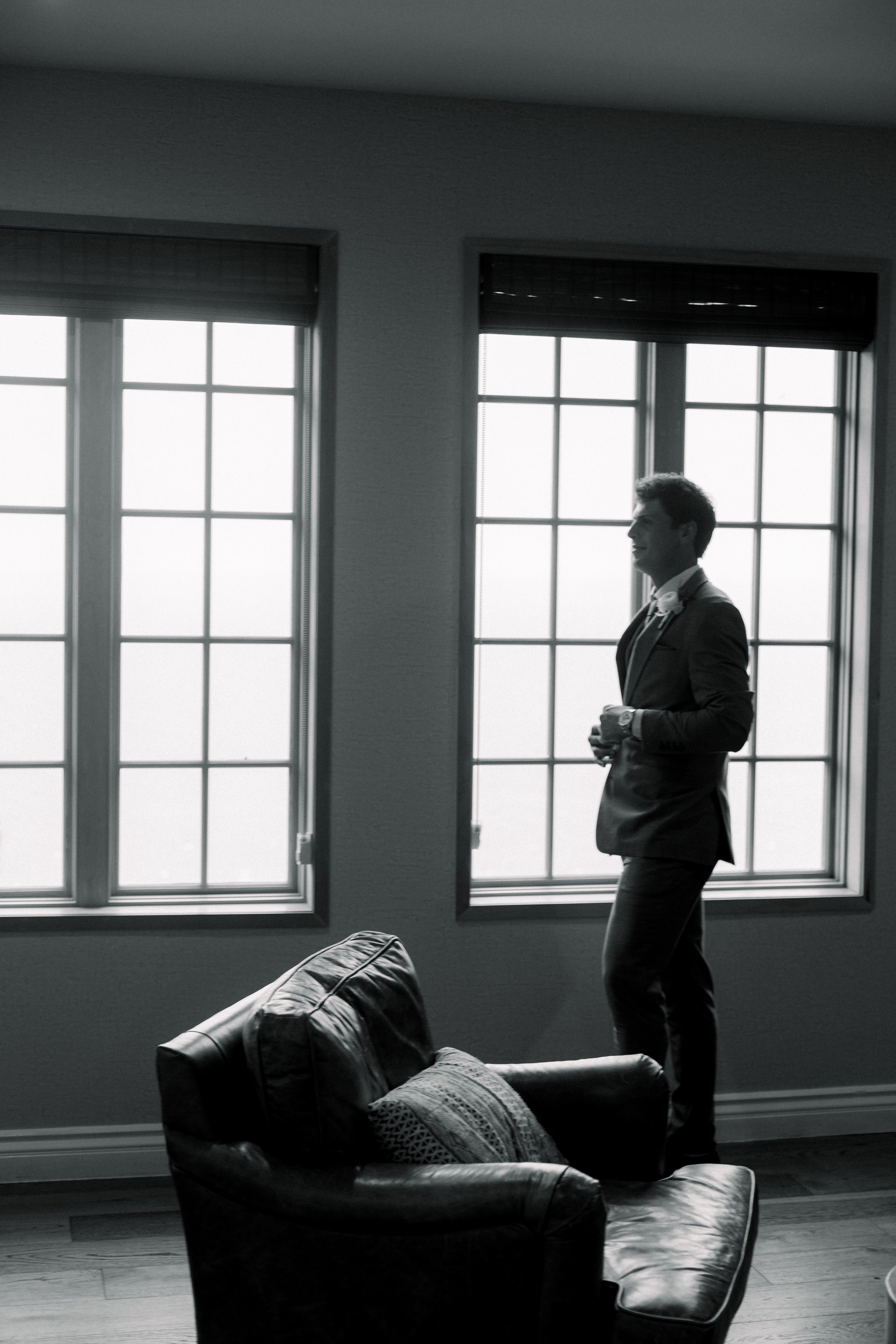 Groom29474.jpg