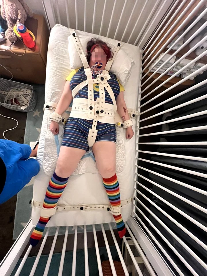 Segufix restraint kit for unruly subjects.