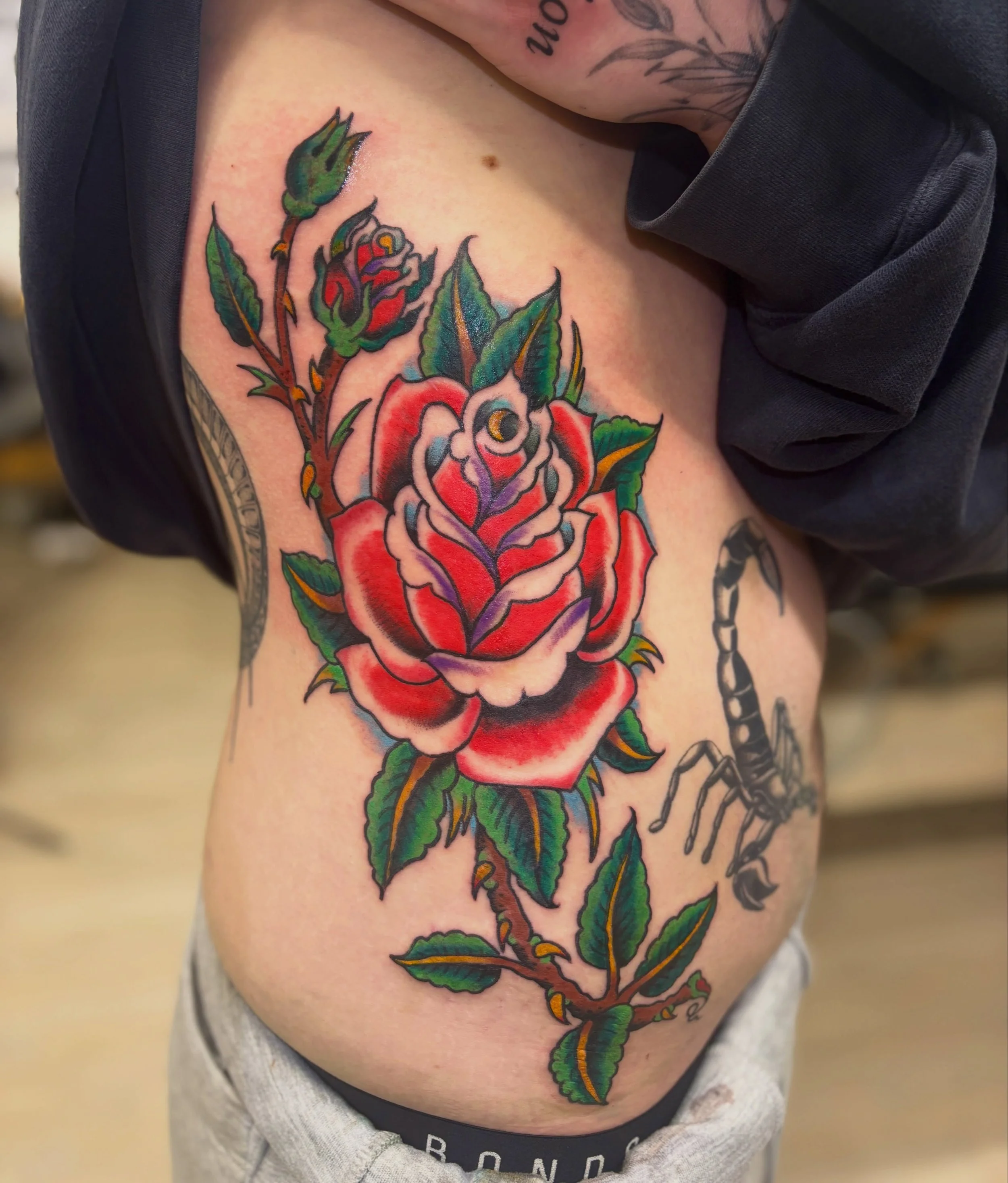 One shot rose for my friend @toyboytats 🌹
Just a lil gap filler! 

Mac you are proper tough thank you for letting me do my thing! 

🏰 made at @joya_tattoocollective 🏰
DM TO ENQUIRE
104716
#rosetattoo #sydneytattooartist #wizbiz #sydneyart #tradtat
