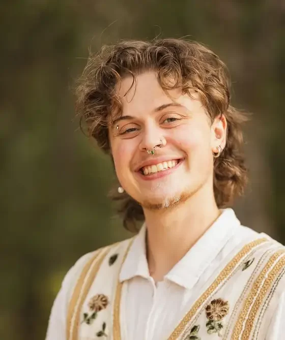 Emric Audrius Pennington-Davis, LSWAIC, therapist at Gorge Therapy Group in White Salmon, WA