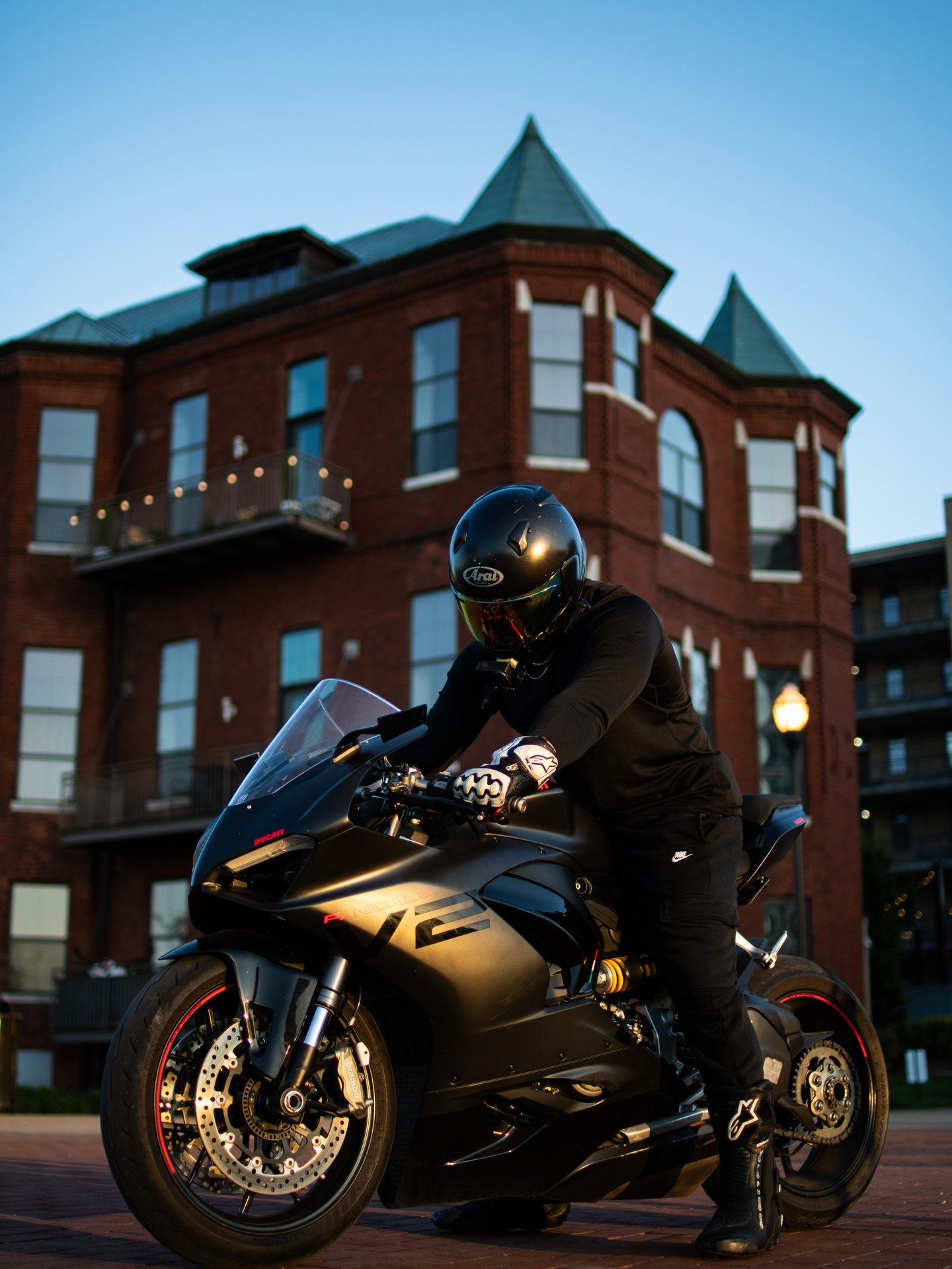 long live fresh 
@v2glove 
@ducatiusa
