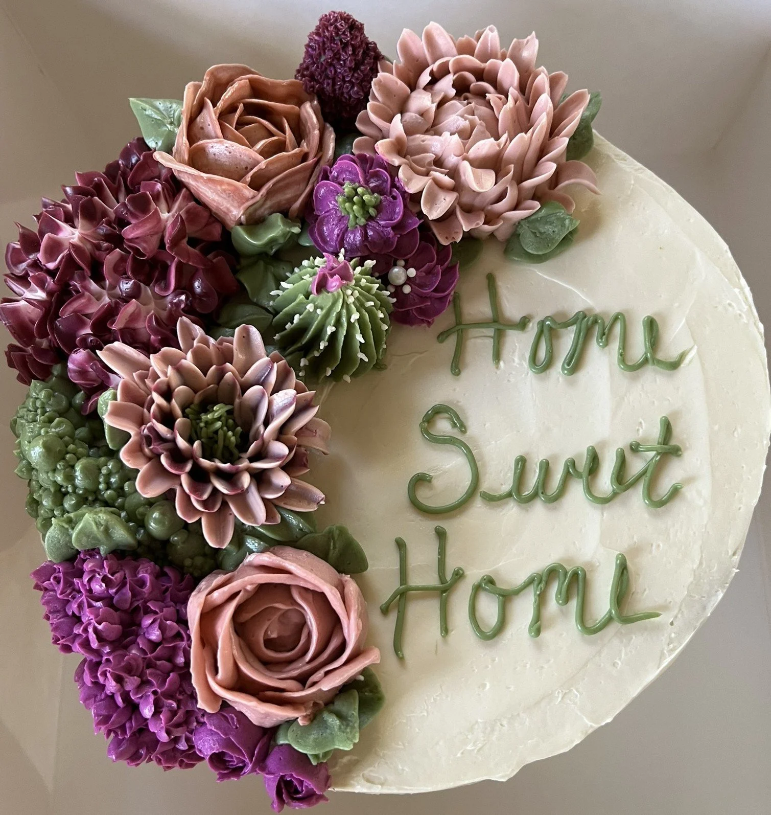 Custom cake.JPEG