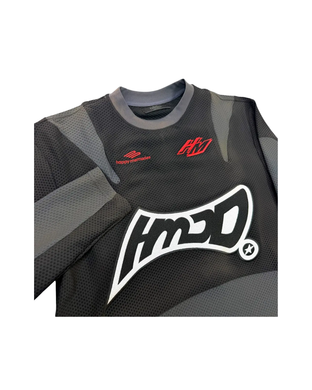 hmdd-monteaux-graphic-jersey-black-chest-patch-detail.png