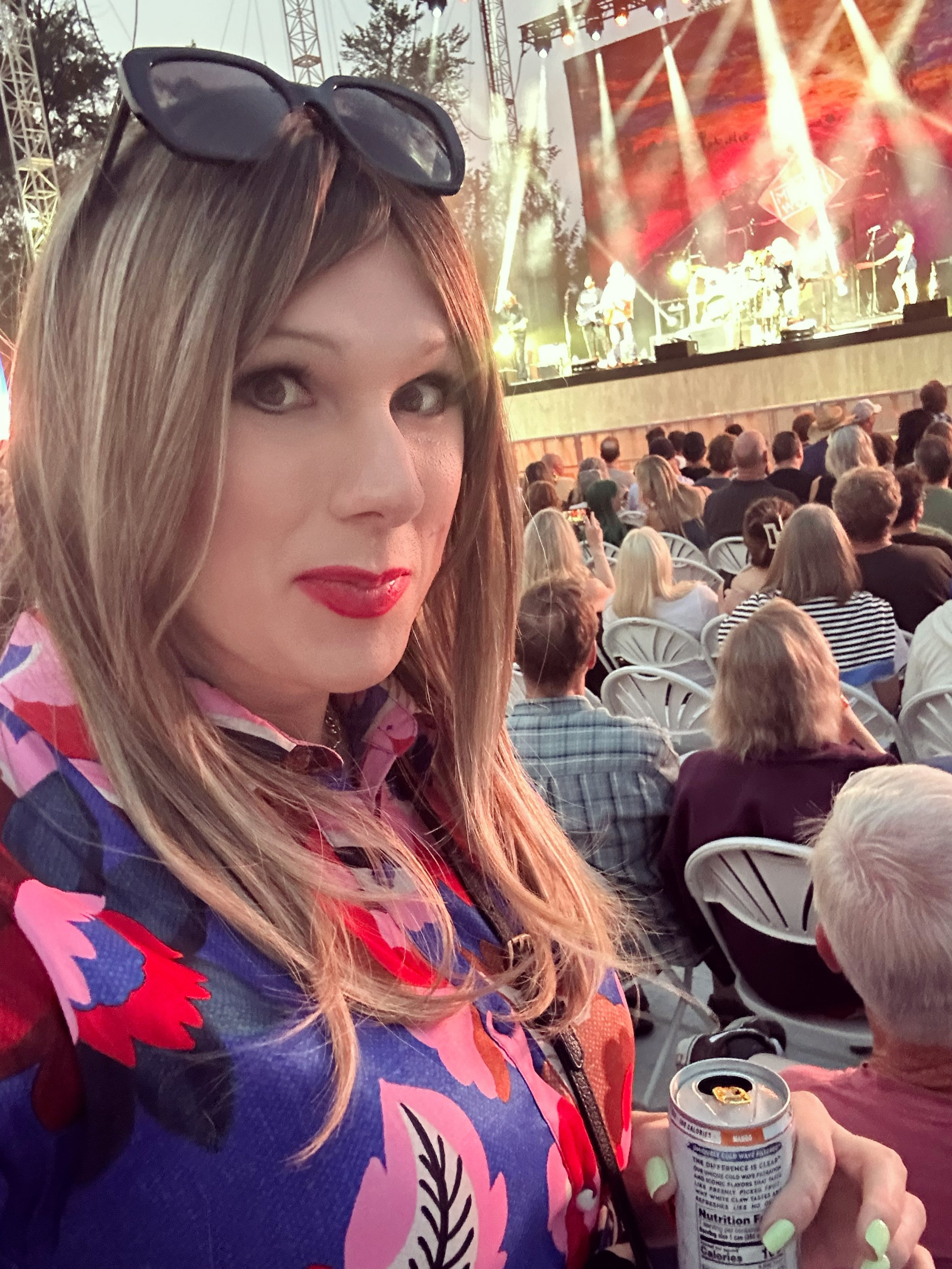 The time &ldquo;Taylor&rdquo; blended in and saw &lsquo;Men At Work&rsquo; and nobody knew, until she was shooting down 2nd Avenue on a Lime scooter trying to get home and someone suddenly screamed to his friends:

&ldquo;Hey! It&rsquo;s Taylor Swift