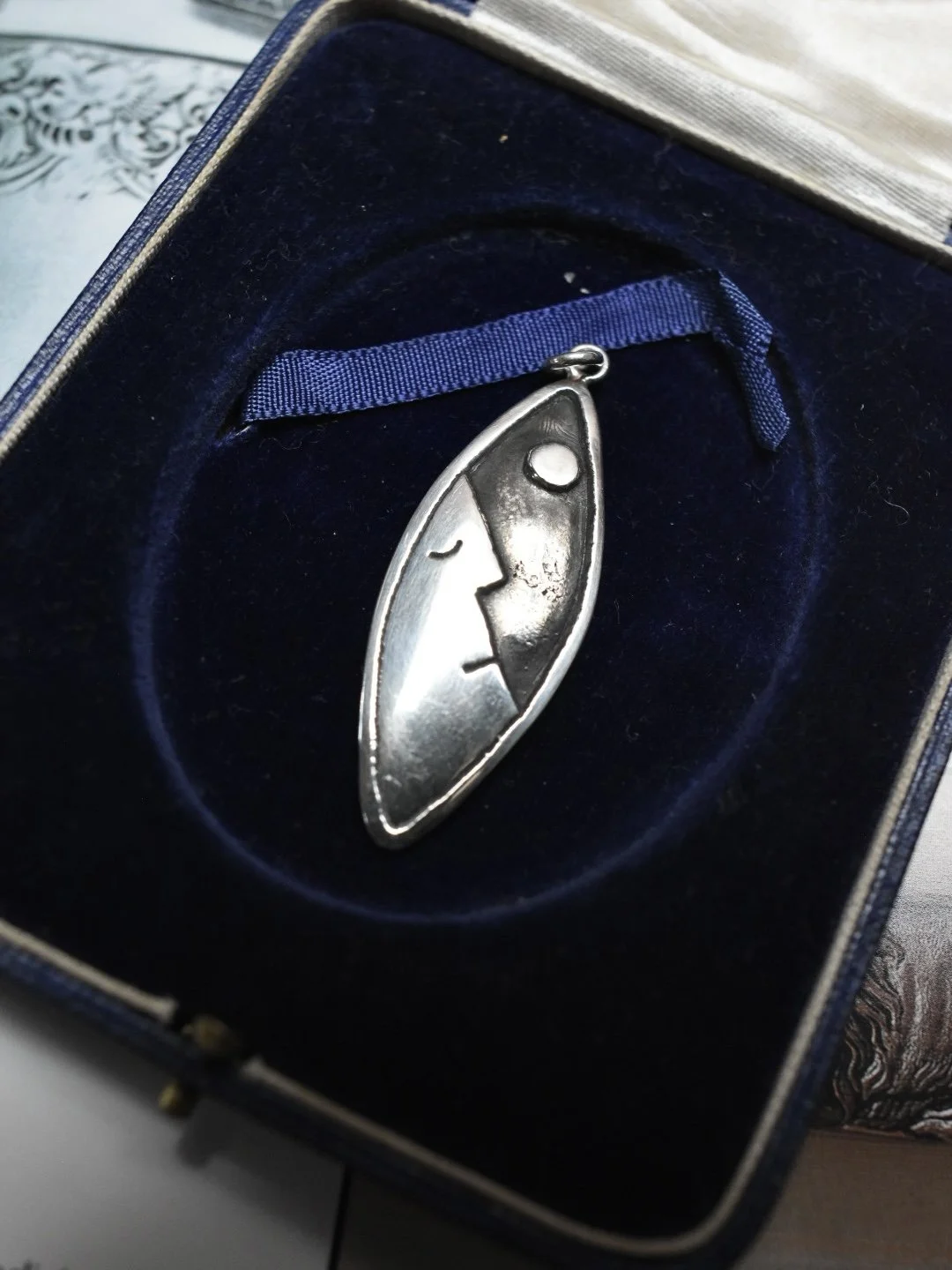 Vintage modernist Southwestern sterling silver artist signed pendant