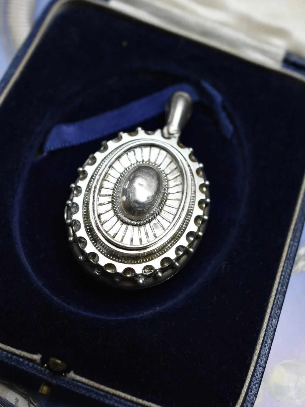 Antique Victorian Aesthetics Movement sterling silver locket
