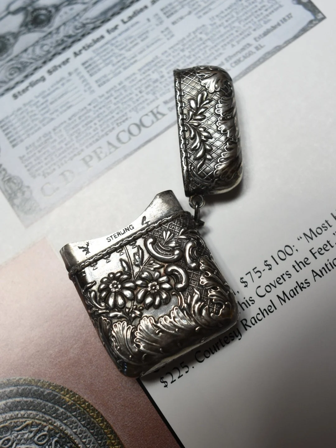 Antique floral Art Nouveau repoussé sterling silver match safe vesta case