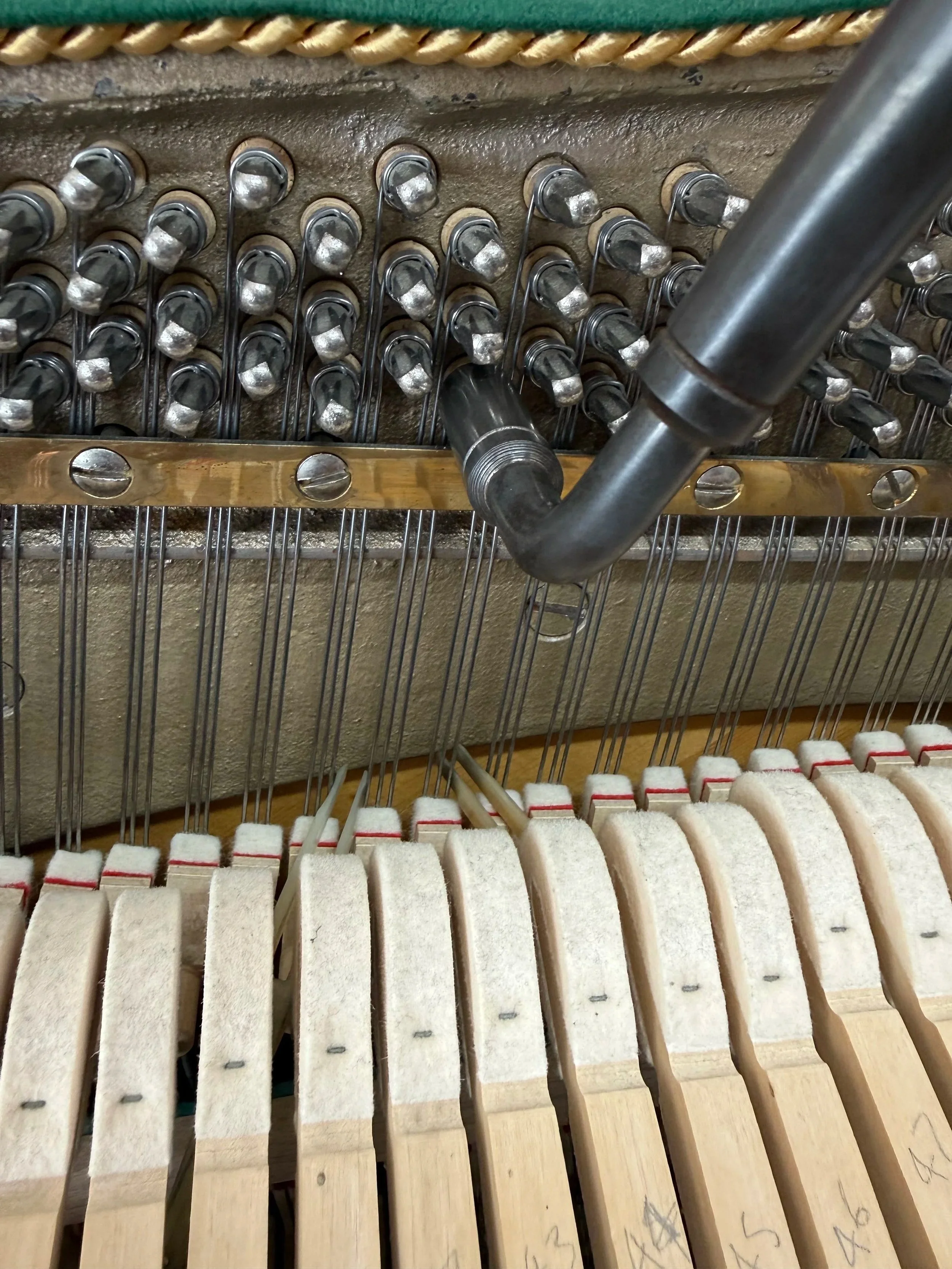Tuning a unison