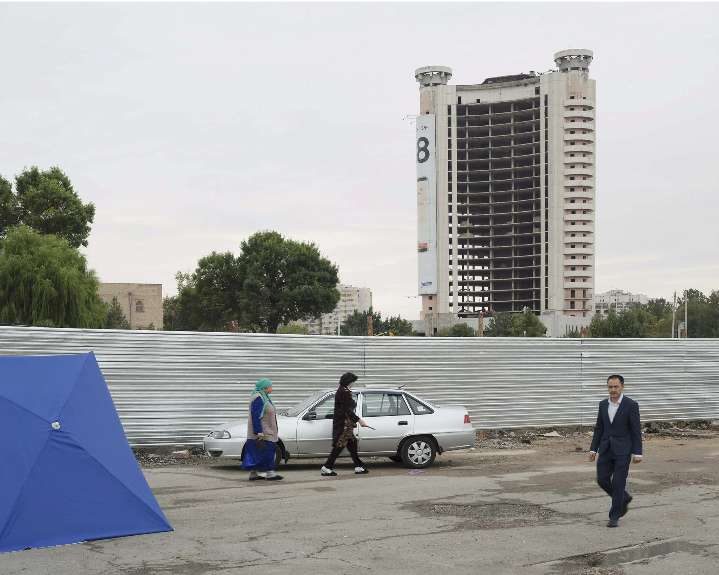 Documentary photo by Roman Bezjak, from the series Tashkent. Soviet-era residential architecture combining modernist construction with local Uzbek traditions after the 1966 earthquake, 