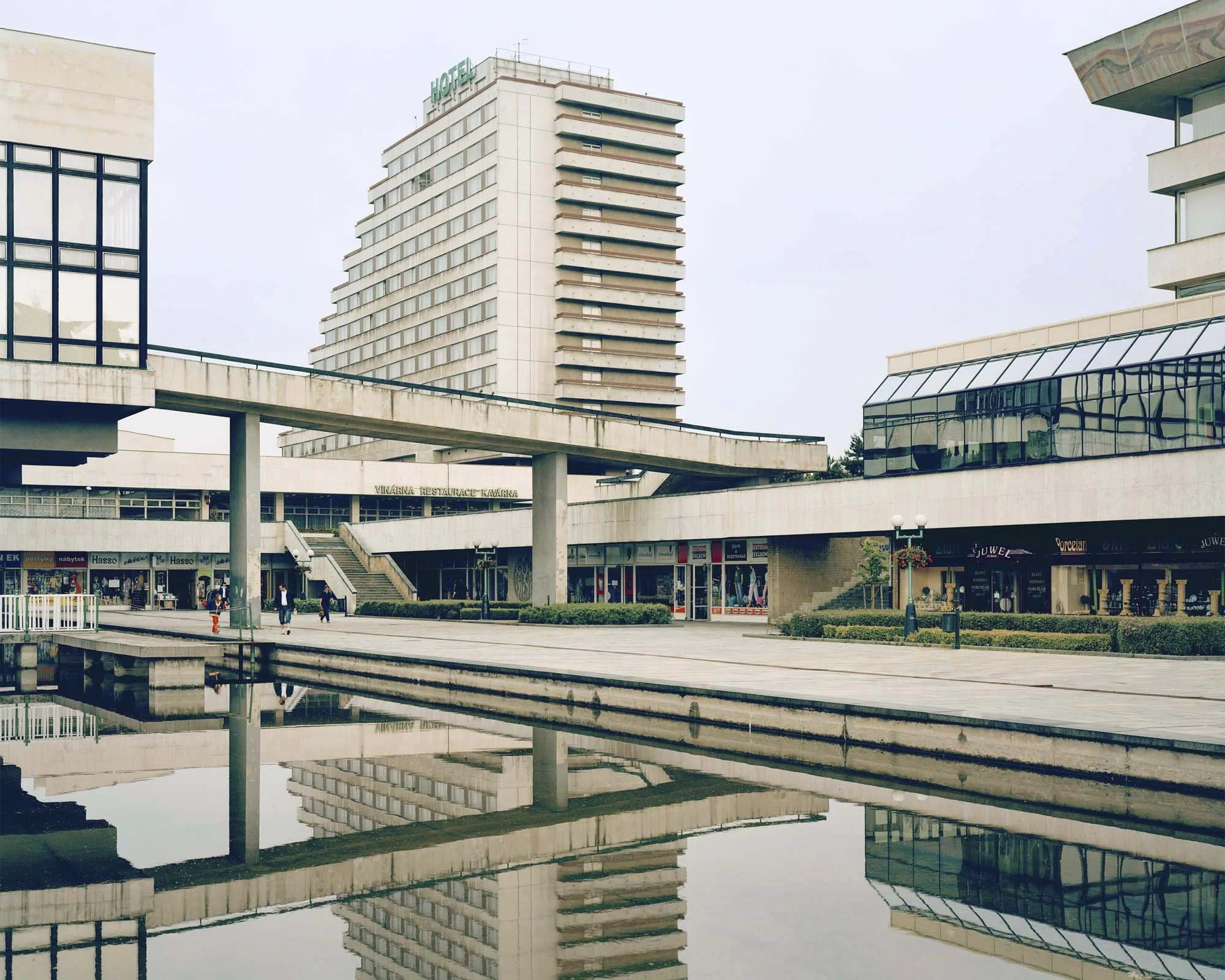 Most, Hotel Cascade, 2006