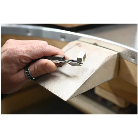 short-reverse-action-tweezers-dado-onyx-laser-welder-2.jpg