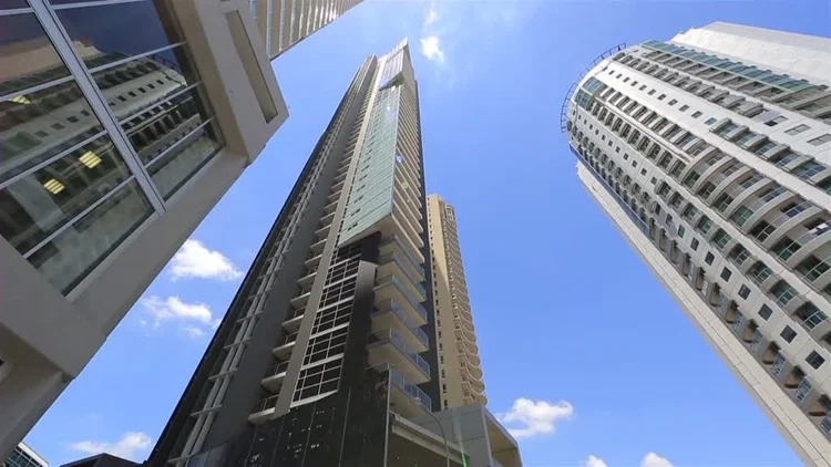 Skyline Apartments