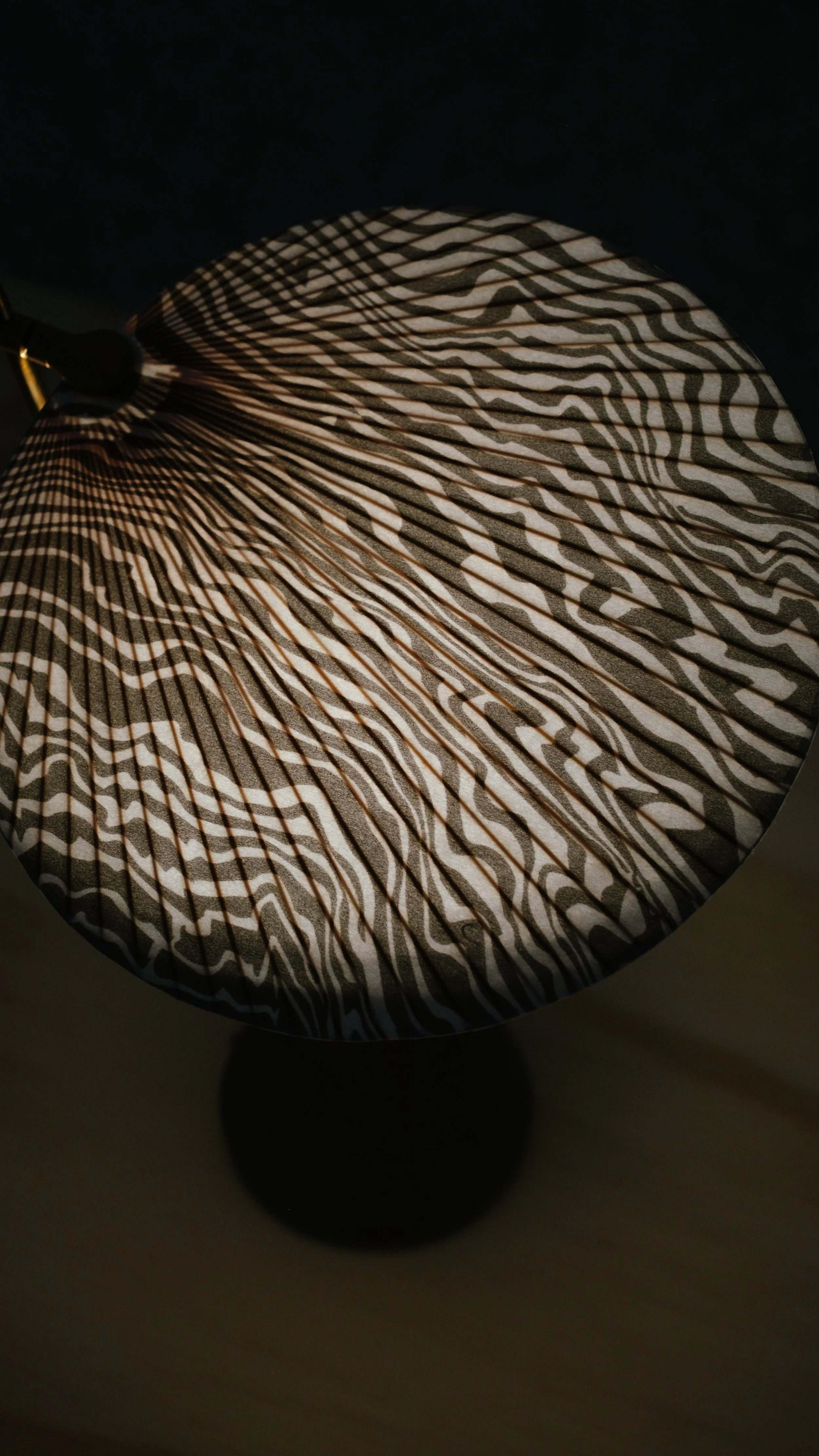 Triptych Lotus lamp 01c_DSCF4912.jpg