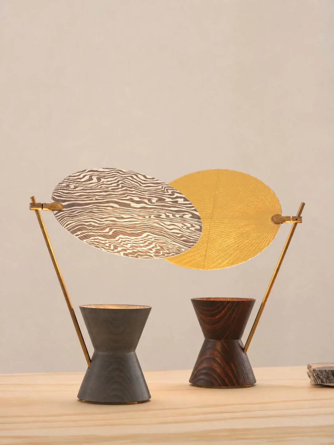 Triptych Lotus lamp 01e.jpg