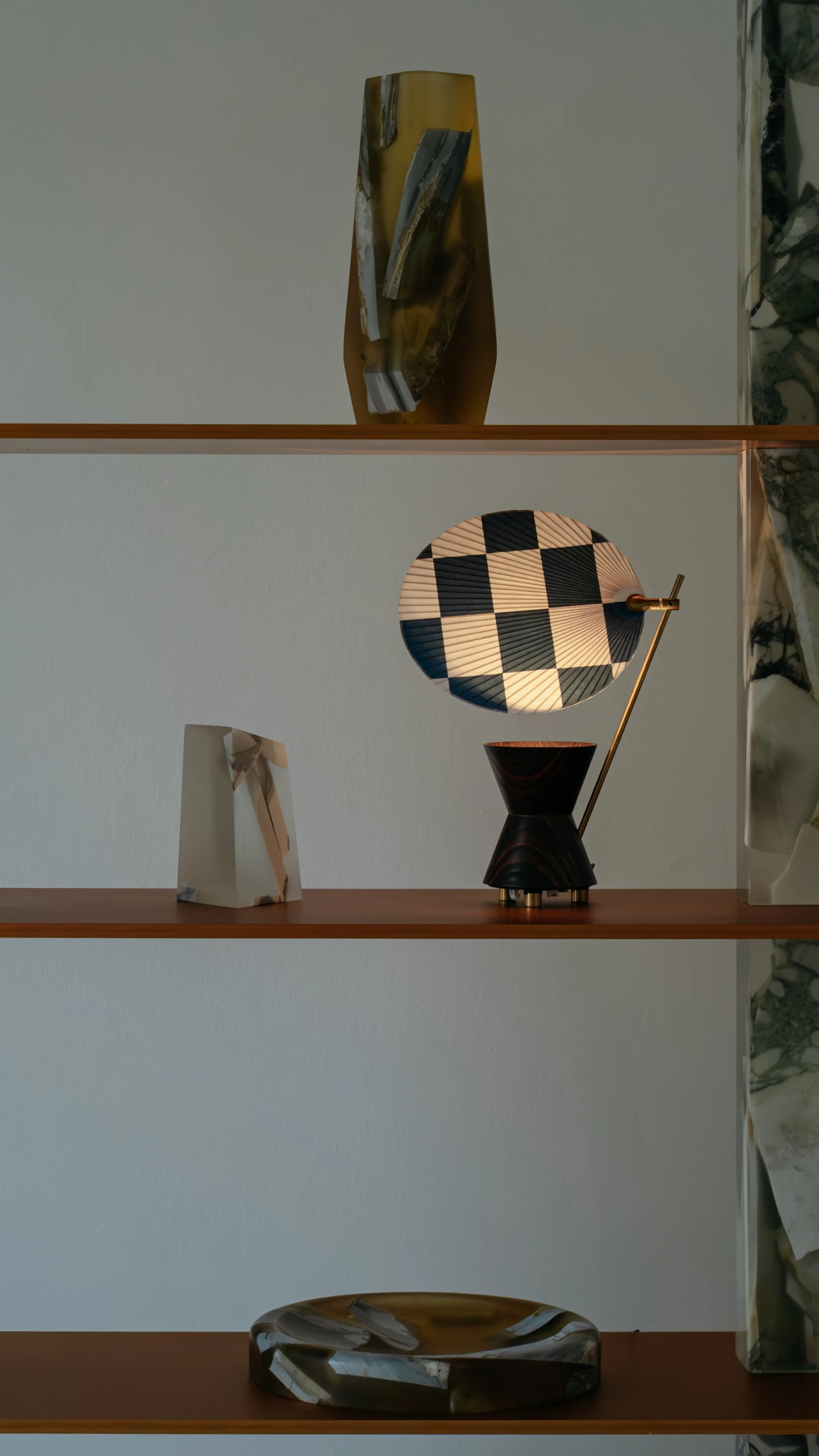 Triptych Lotus lamp 02c_DSCF4983-1.jpg