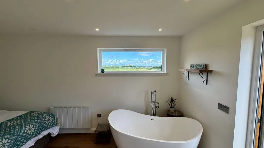 Bathbedandsky.jpeg