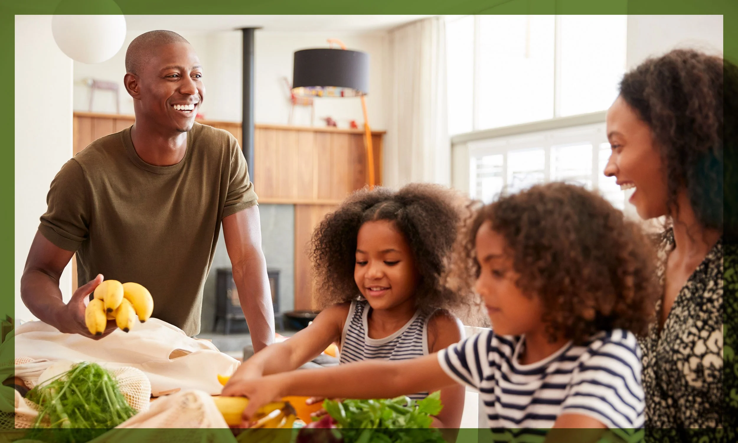 FAMILY-KITCHEN-HOME.jpg