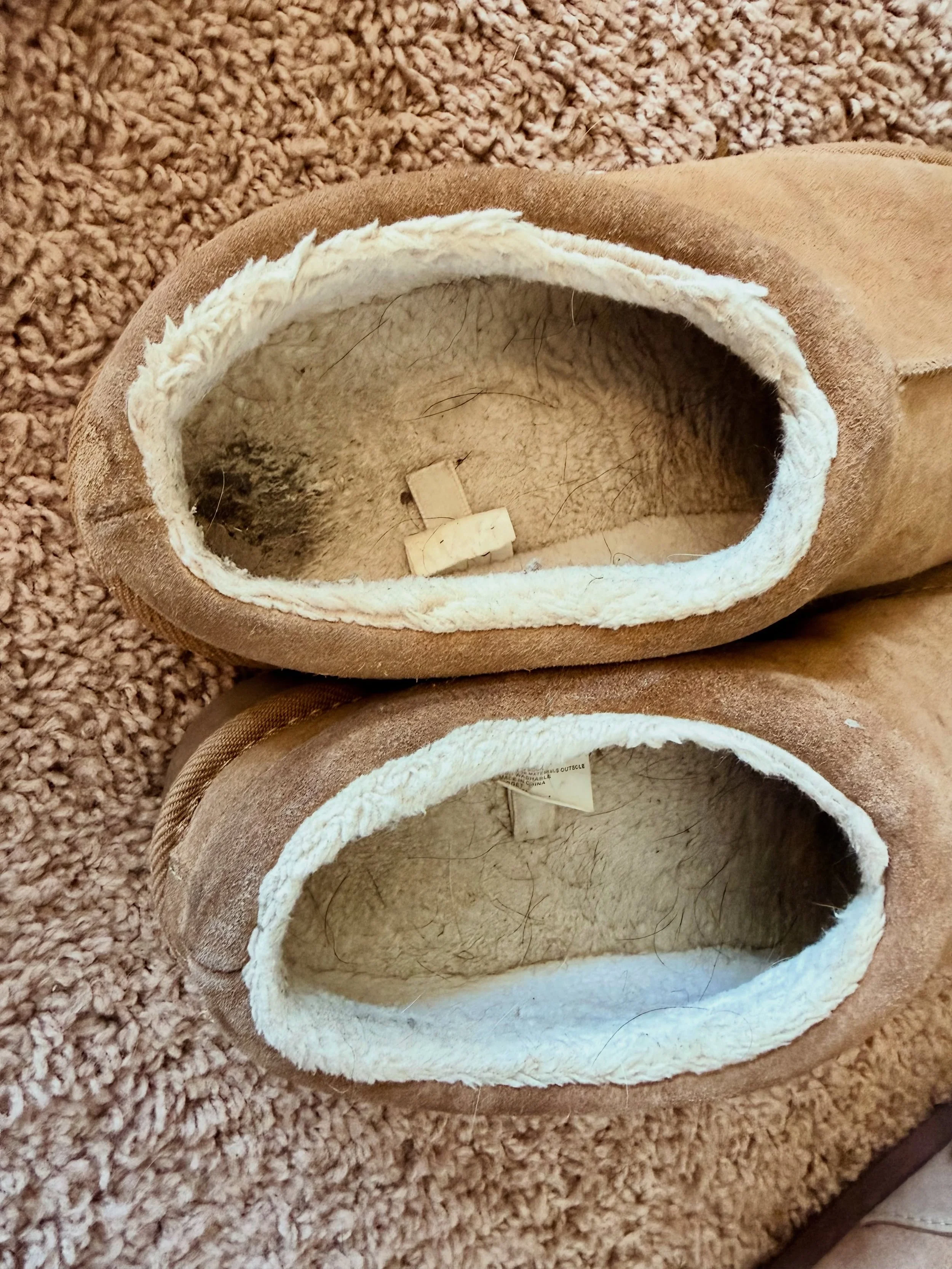 All dirty from wearing around the house without socks&hellip; still chic? International shipping available.
🧦📦👣

WWW.BAREFOOTWITHKAIT.COM

#footfetish #barefoot #feet #footfetishcommunity #footfetishnation