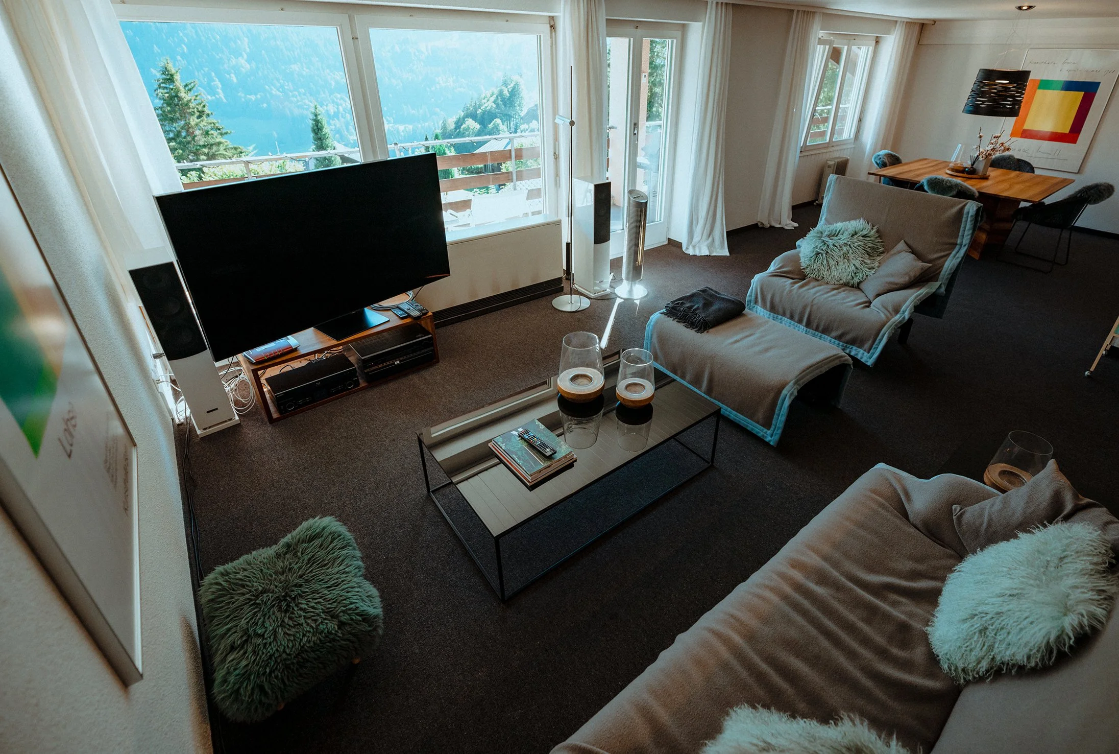 Villa-H-0528_small.jpg
