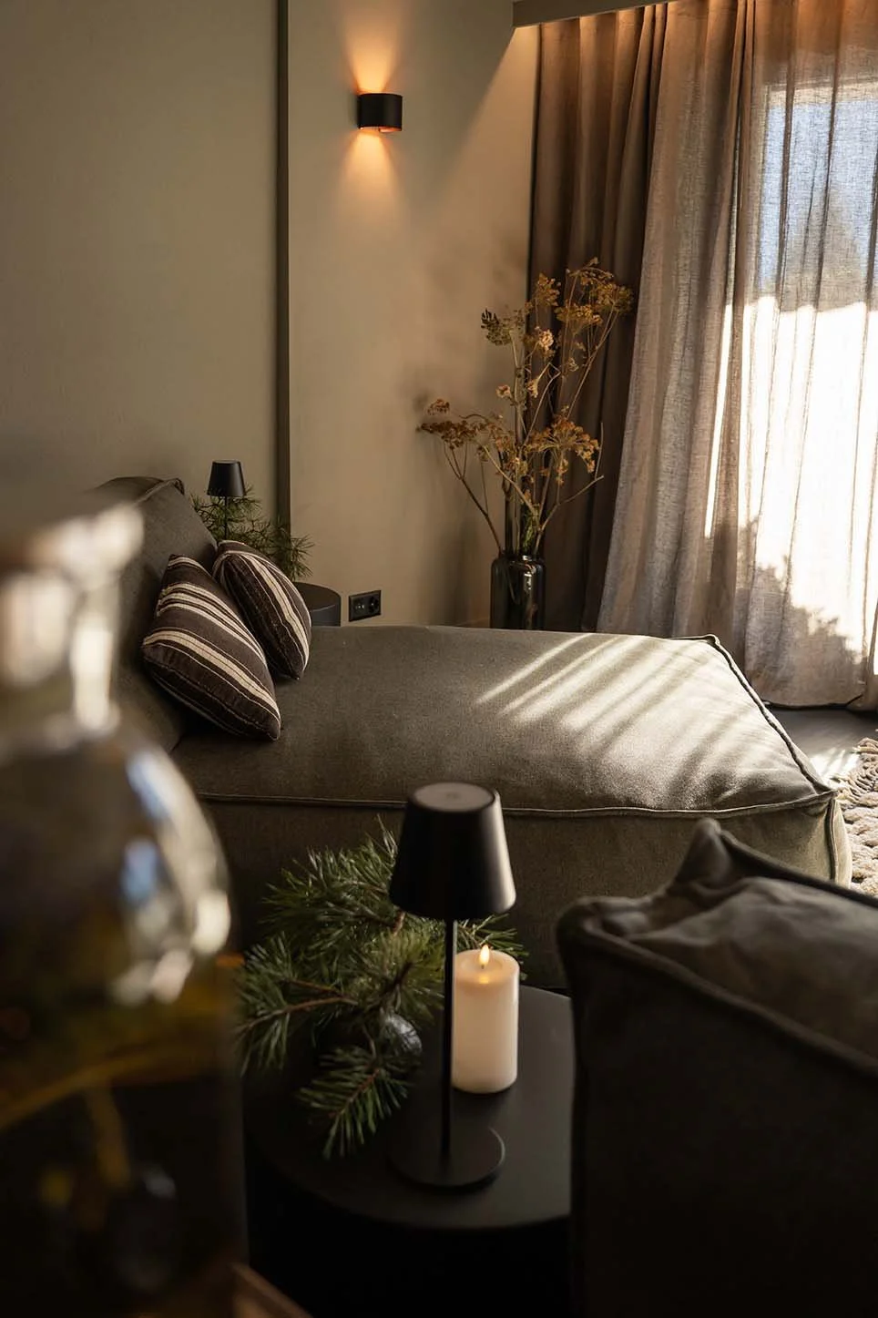 cozy-spa-lounge-engelberg-switzerland.jpg