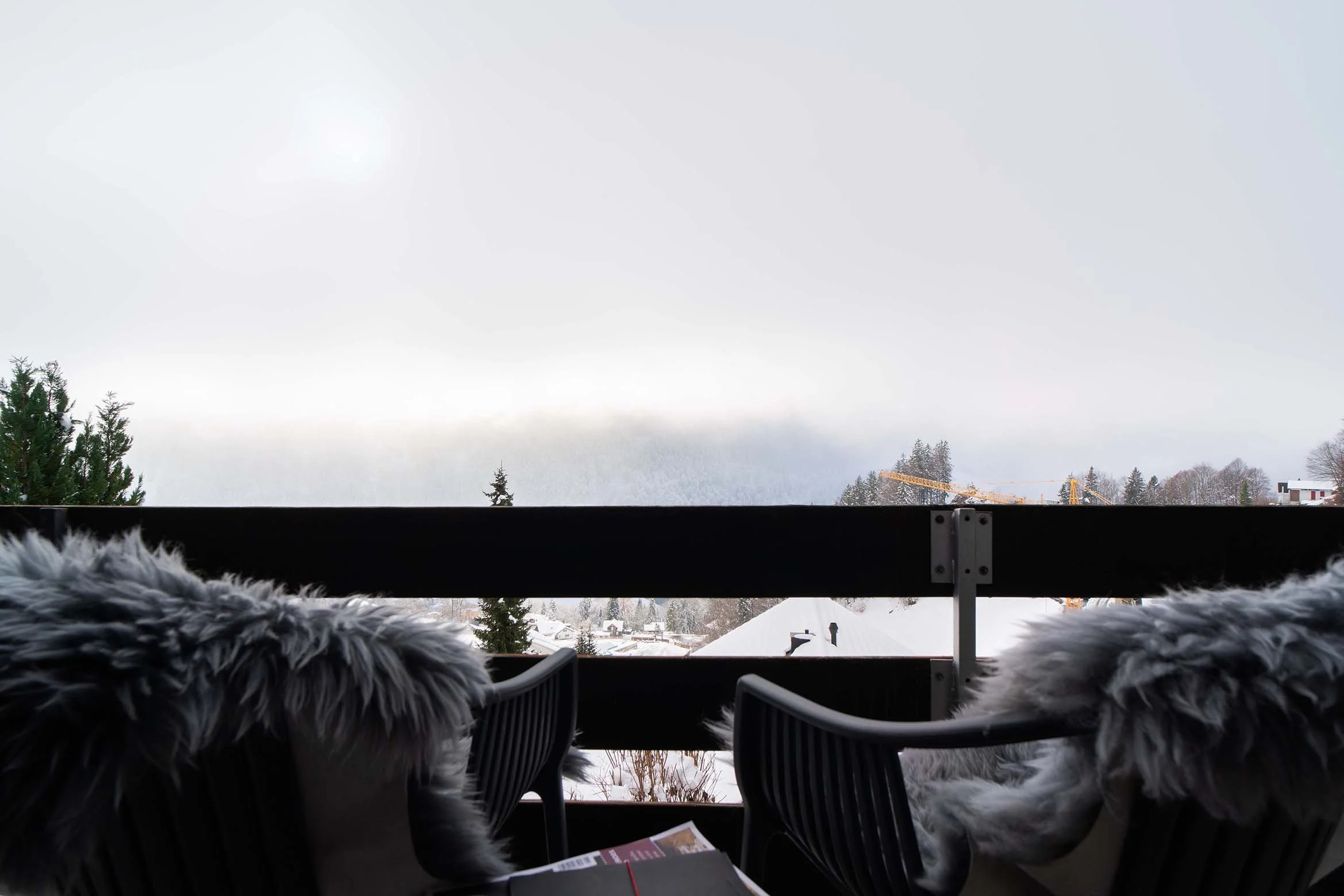 balcony-mountain-view-chalet-switzerland.jpg