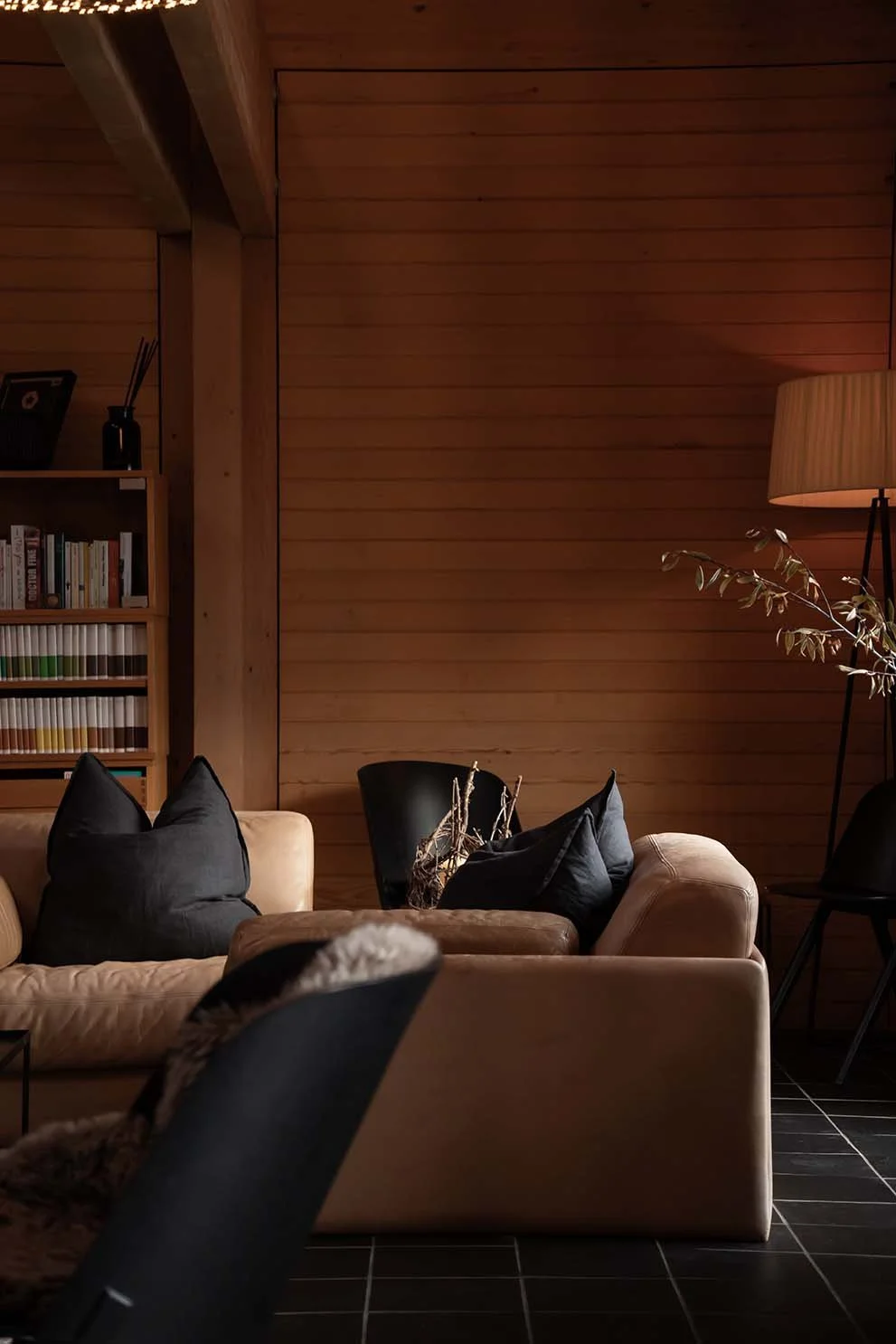 board-game-night-lounge-switzerland.jpg