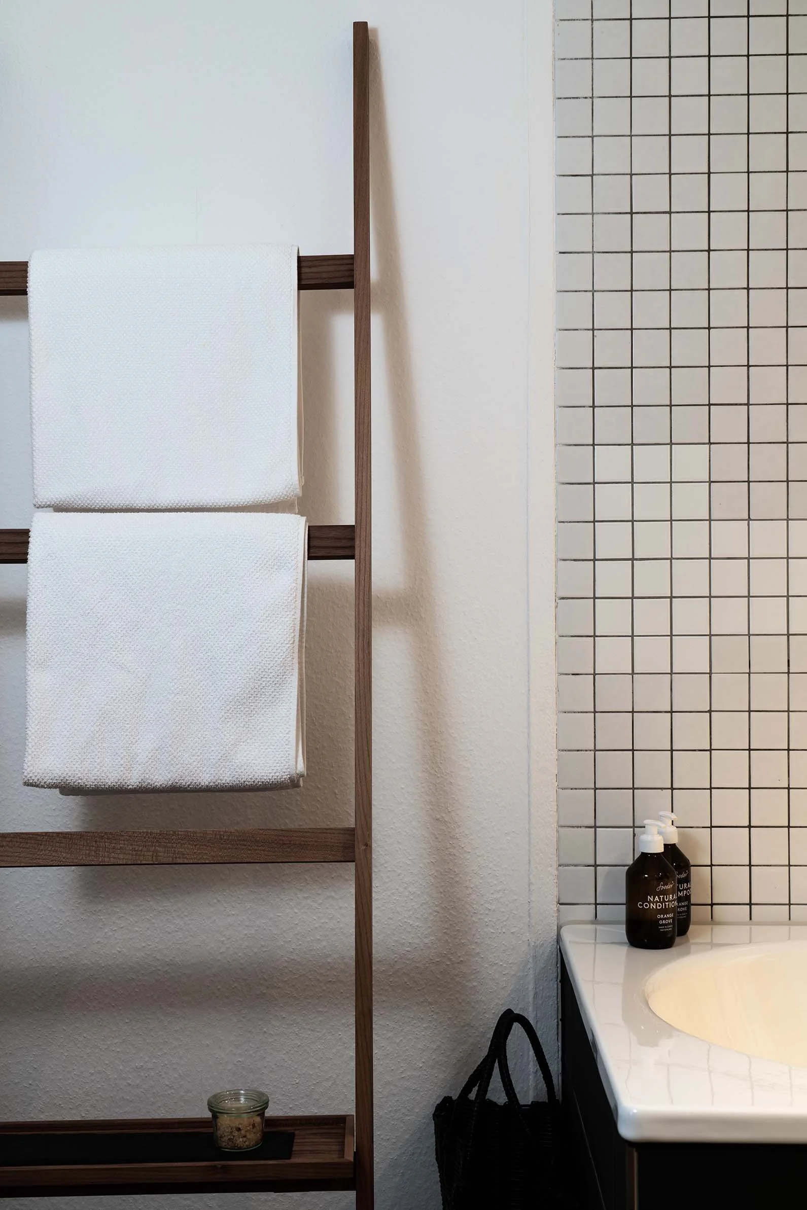 luxury-hotel-suite-bathroom-engelberg-switzerland.jpg