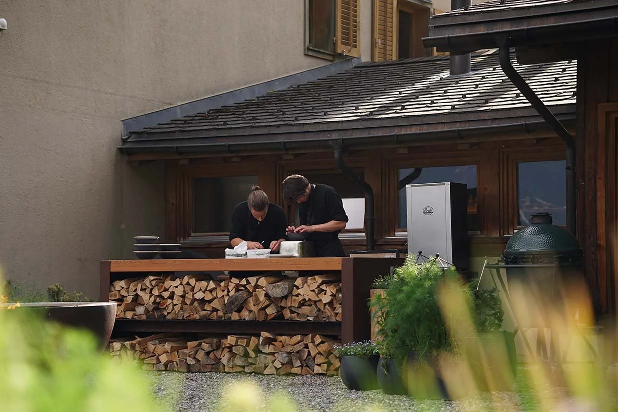outdoor-chefs-kitchen-swiss-alps.jpg