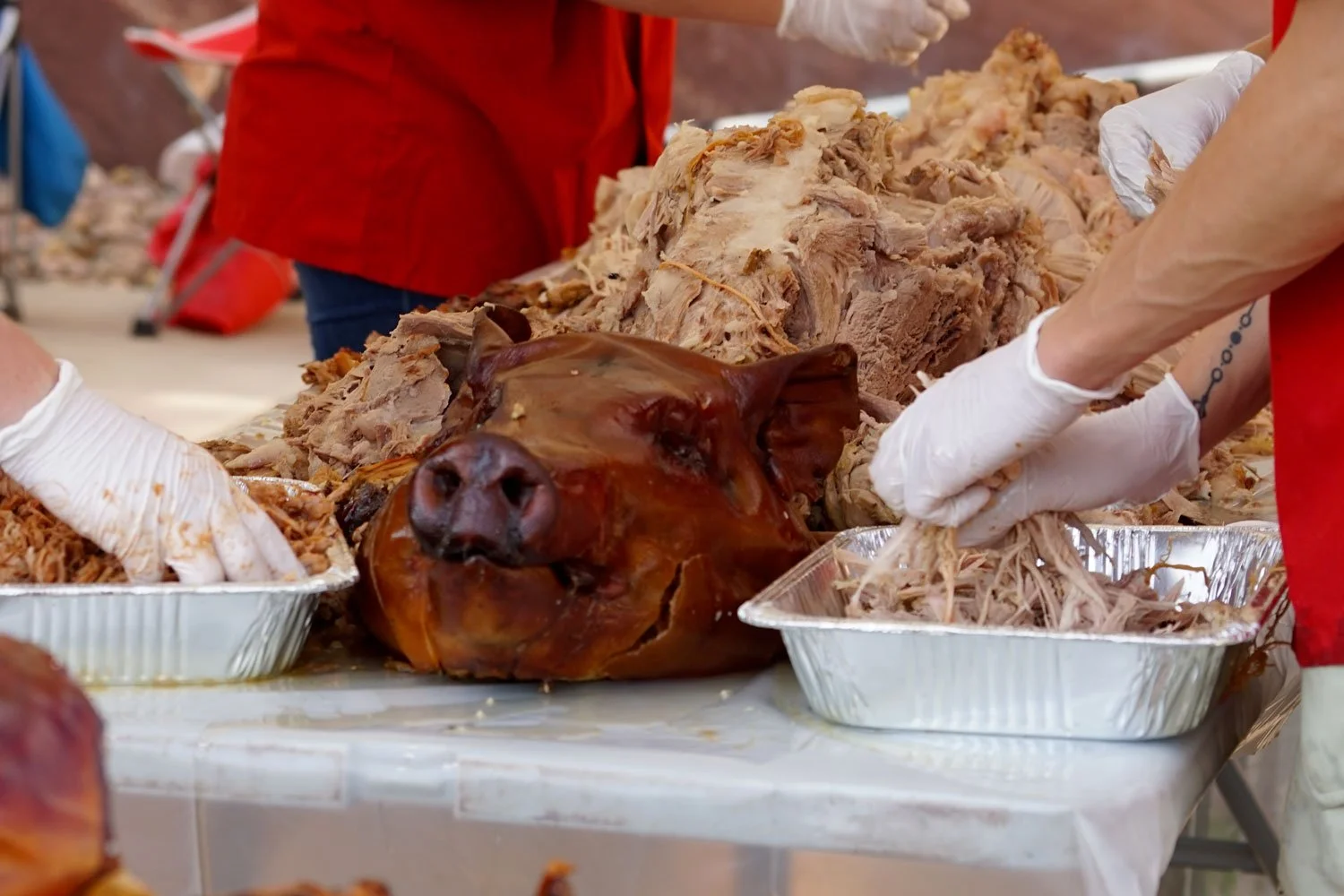 Pig-Roast-6.jpg