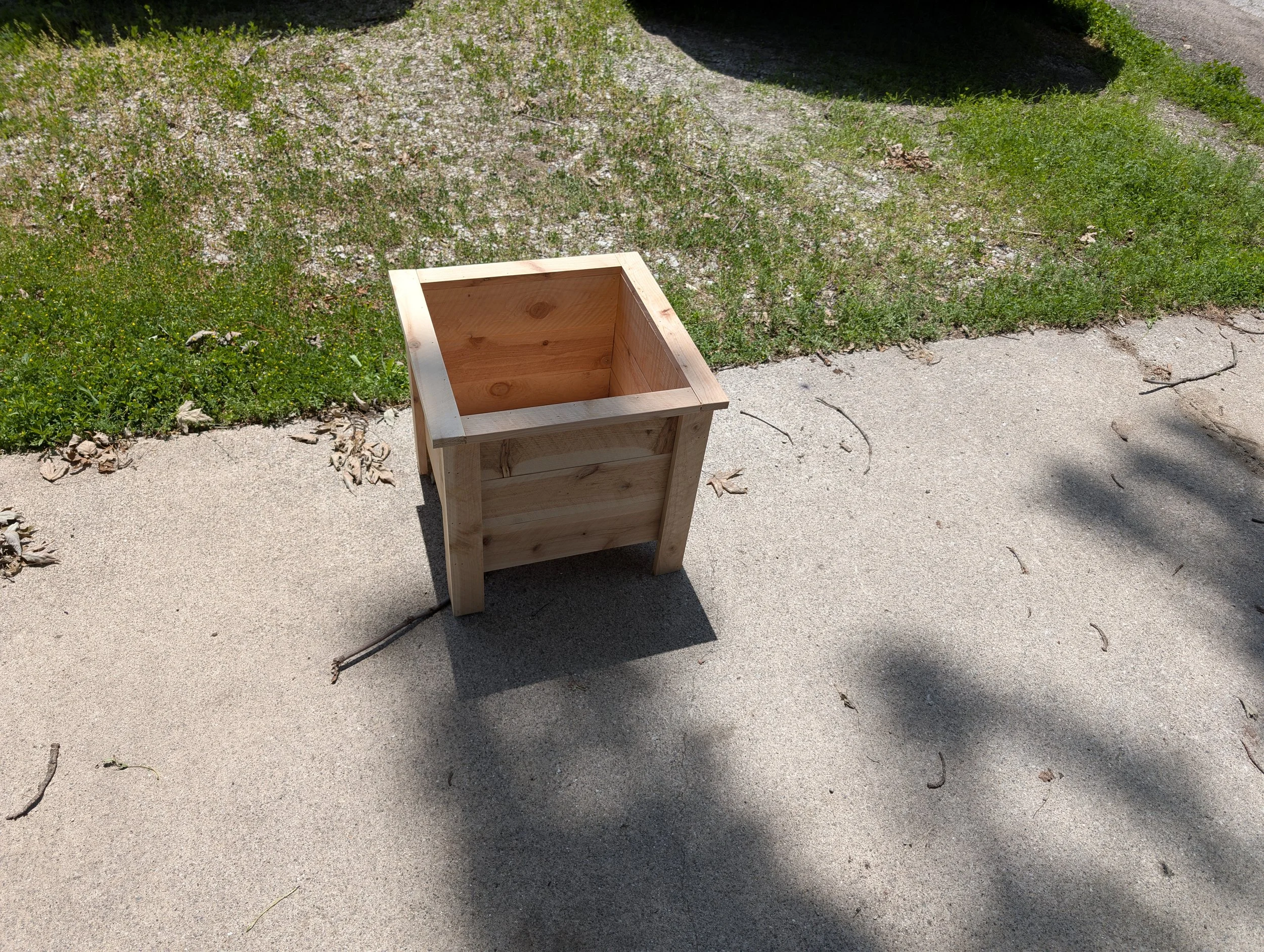 16x16x16 Planter (5).jpg