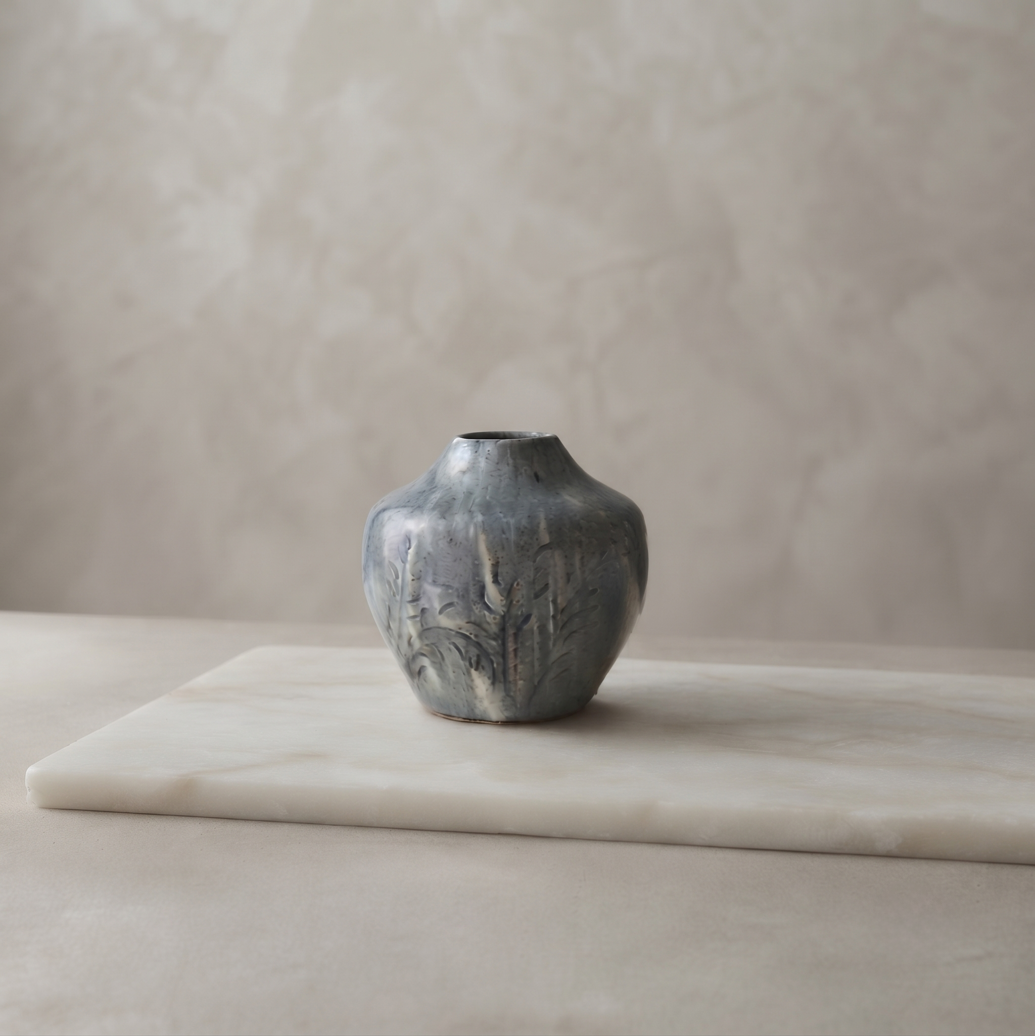 delicate vase.png