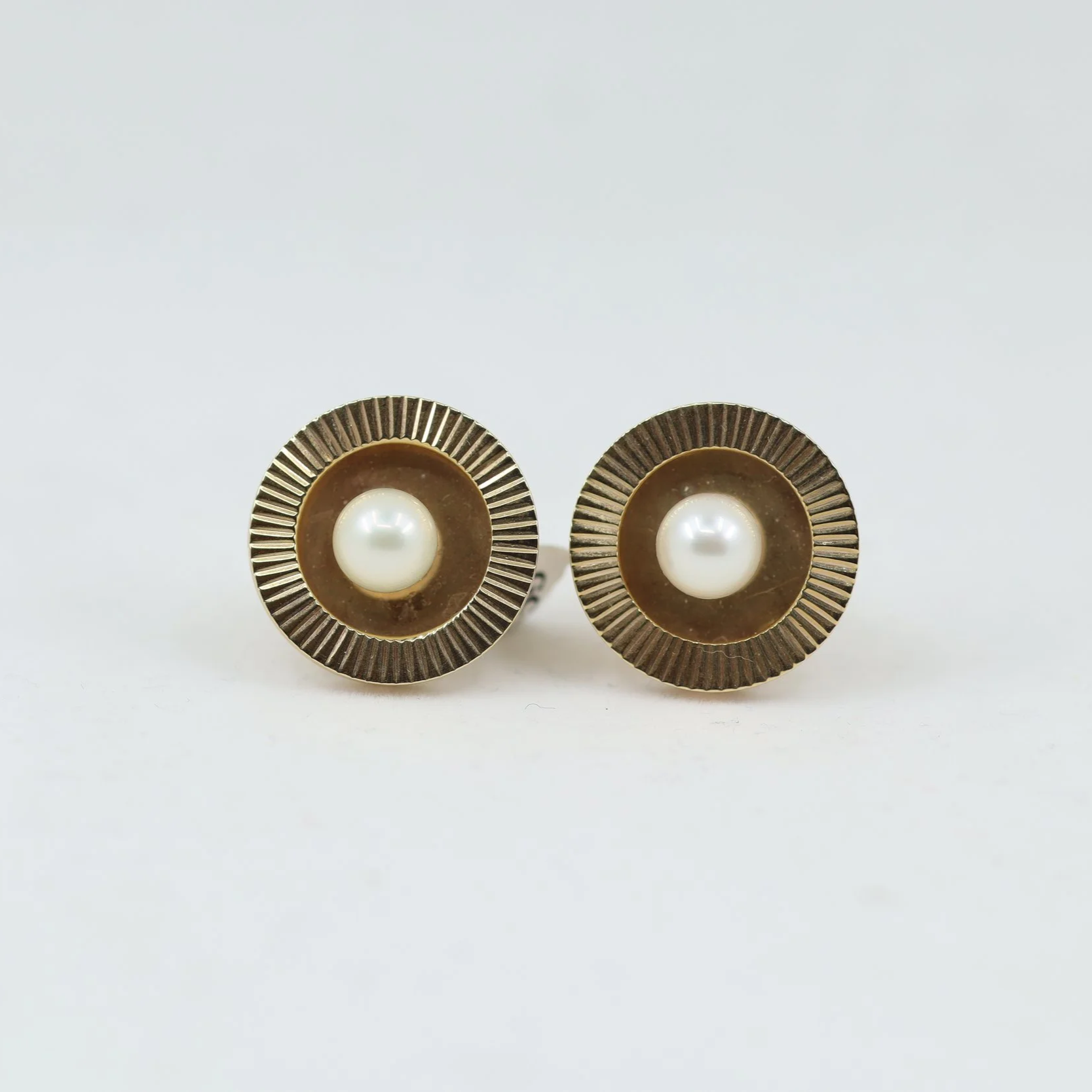 Cultured Pearl Sunburst Cufflinks