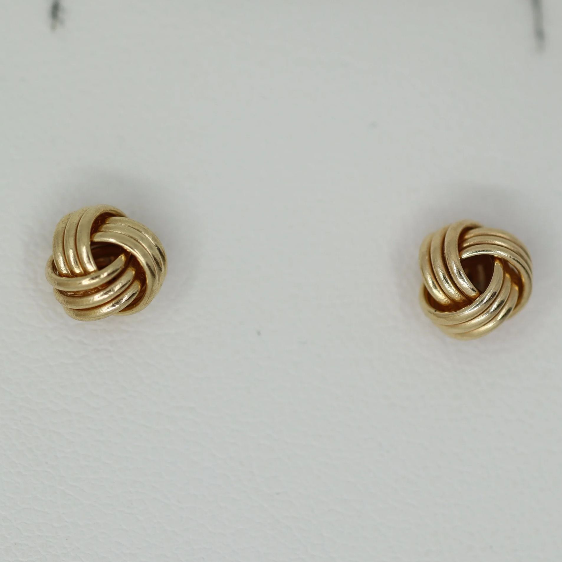 Ribbed Knot Stud Earrings
