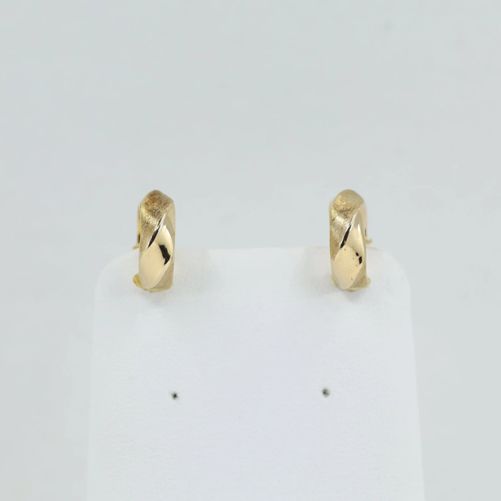 Faceted Medium Yellow Gold Hoop Earrings