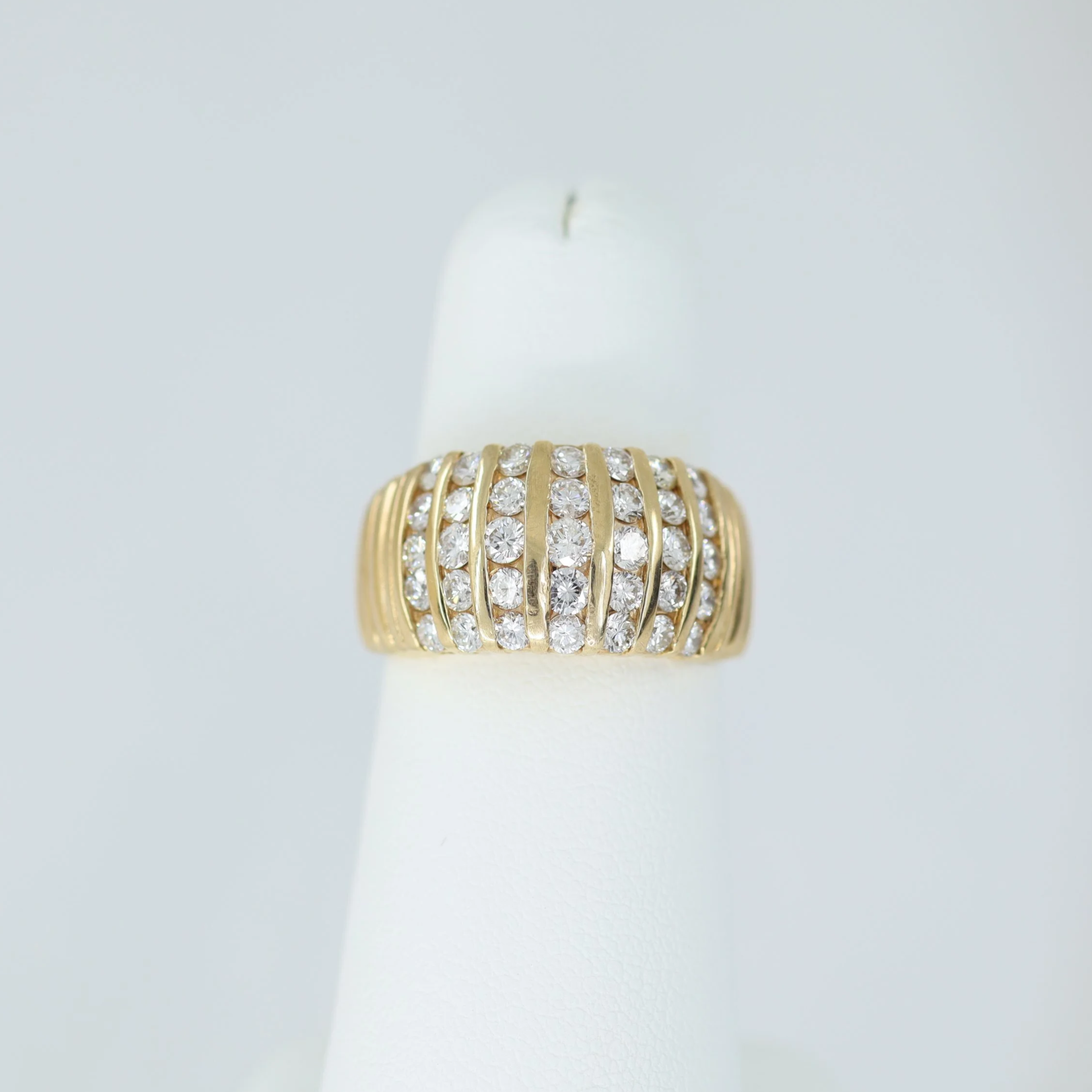 Diamond Ribbed Dome Ring