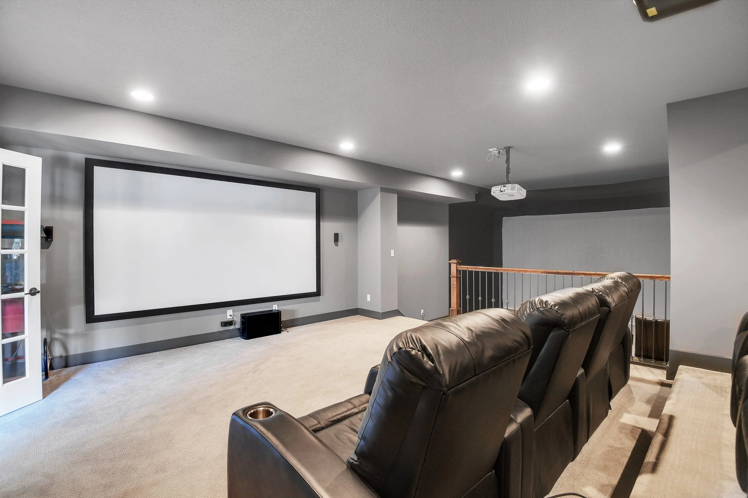 Garnet_KoehlerBuildingCo__16513Bluejacket__0072.jpg