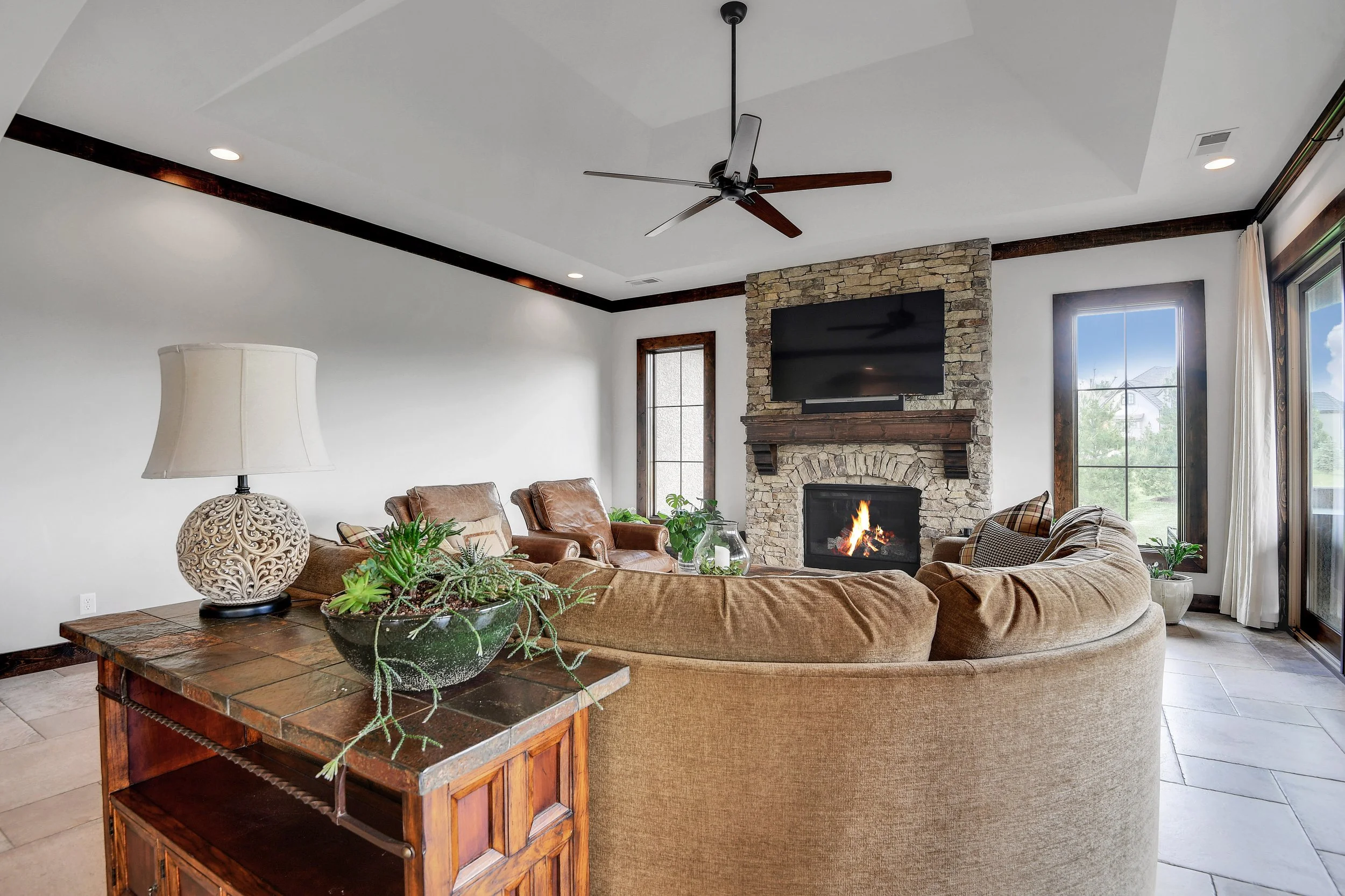 Garnet_KoehlerBuildingCo__16513Bluejacket__0040.jpg