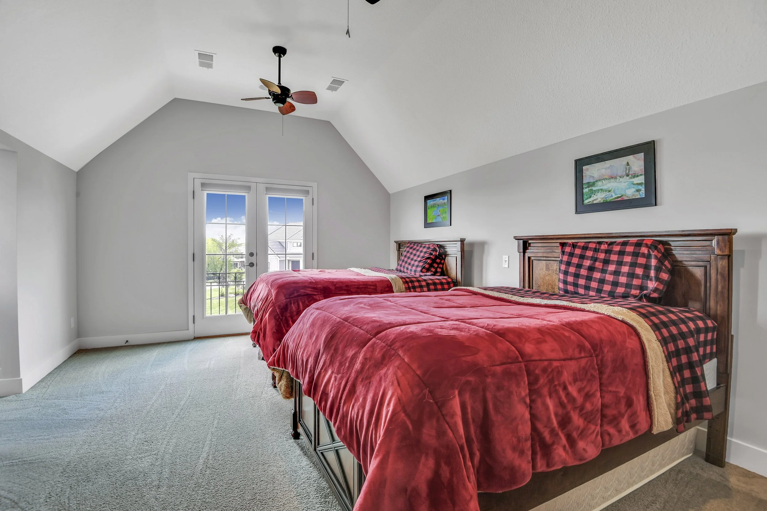 Garnet_KoehlerBuildingCo__16513Bluejacket__0015.jpg
