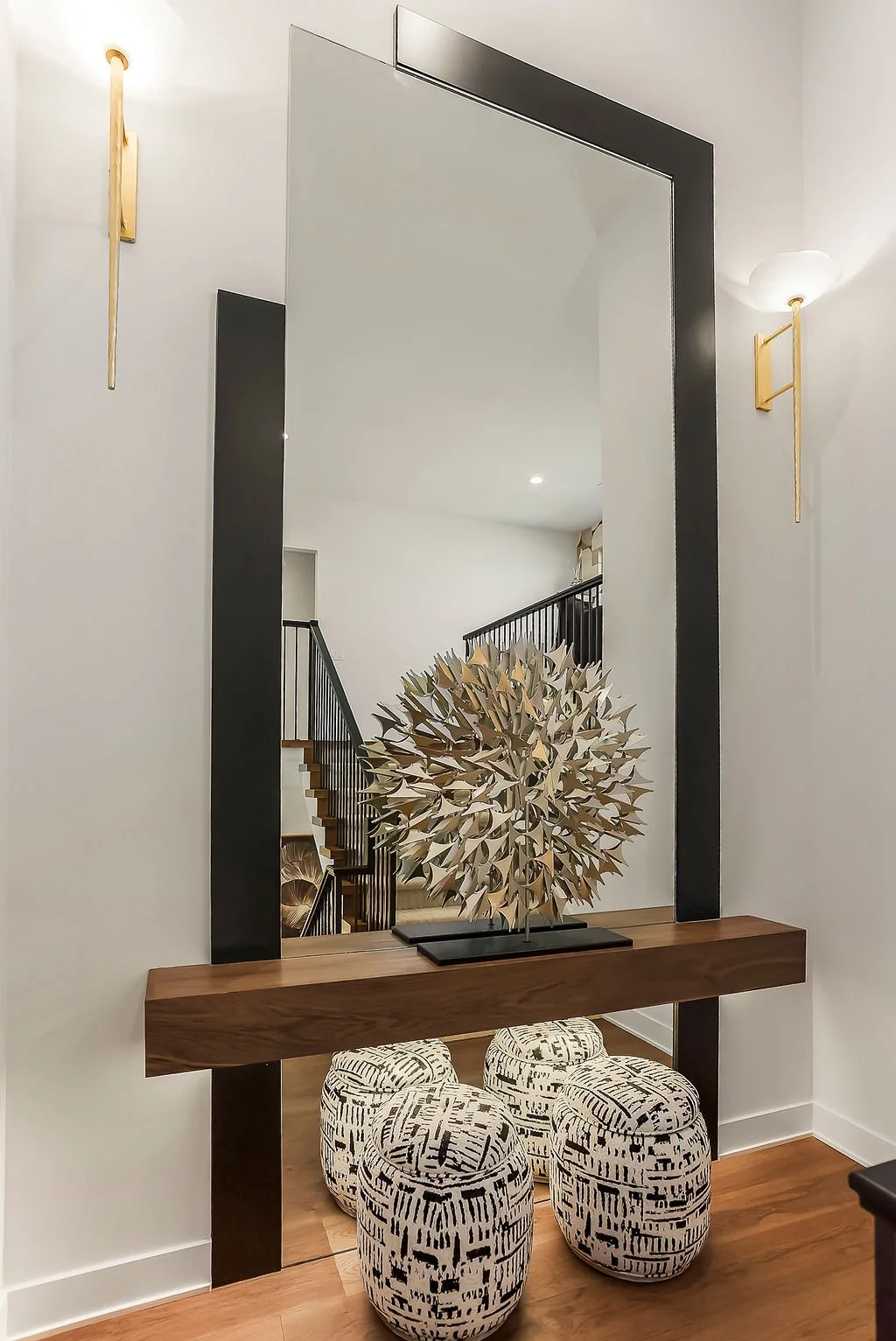 17605KNOXST31.jpg