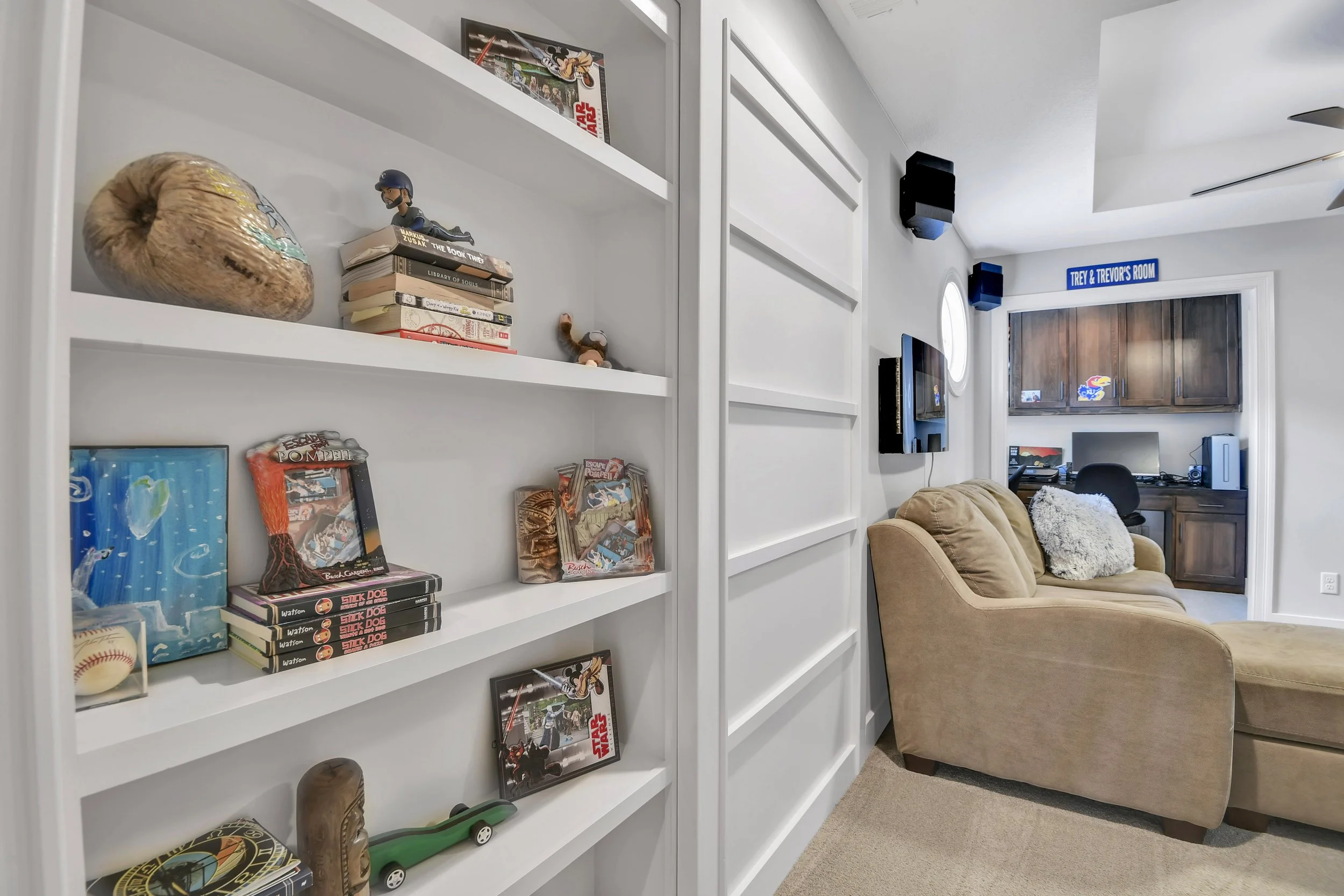 Garnet_KoehlerBuildingCo__16513Bluejacket__0013.jpg