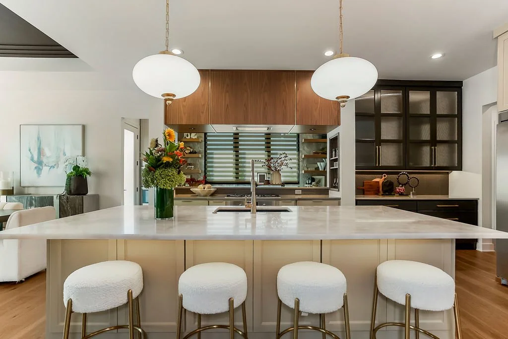 17605KNOXST12.jpg